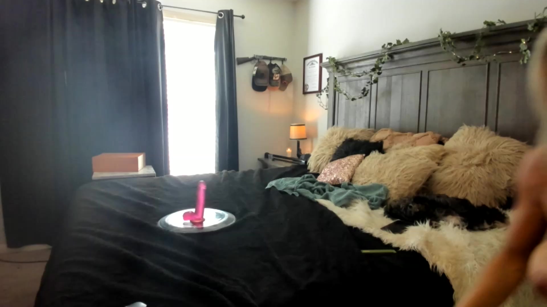 Gallery image thumbnail from PoleBunnyXxx's myfreecams stream on, 09/09/2026, 18:17 image 17 of 20
