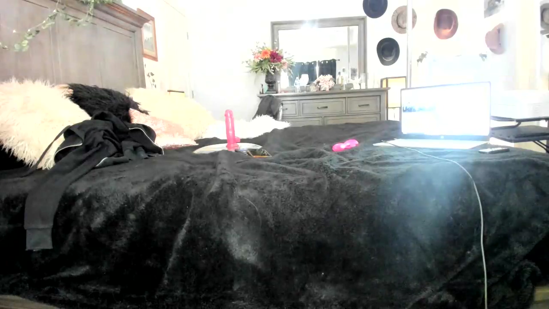 Gallery image thumbnail from PoleBunnyXxx's myfreecams stream on, 09/15/2026, 23:24 image 6 of 20