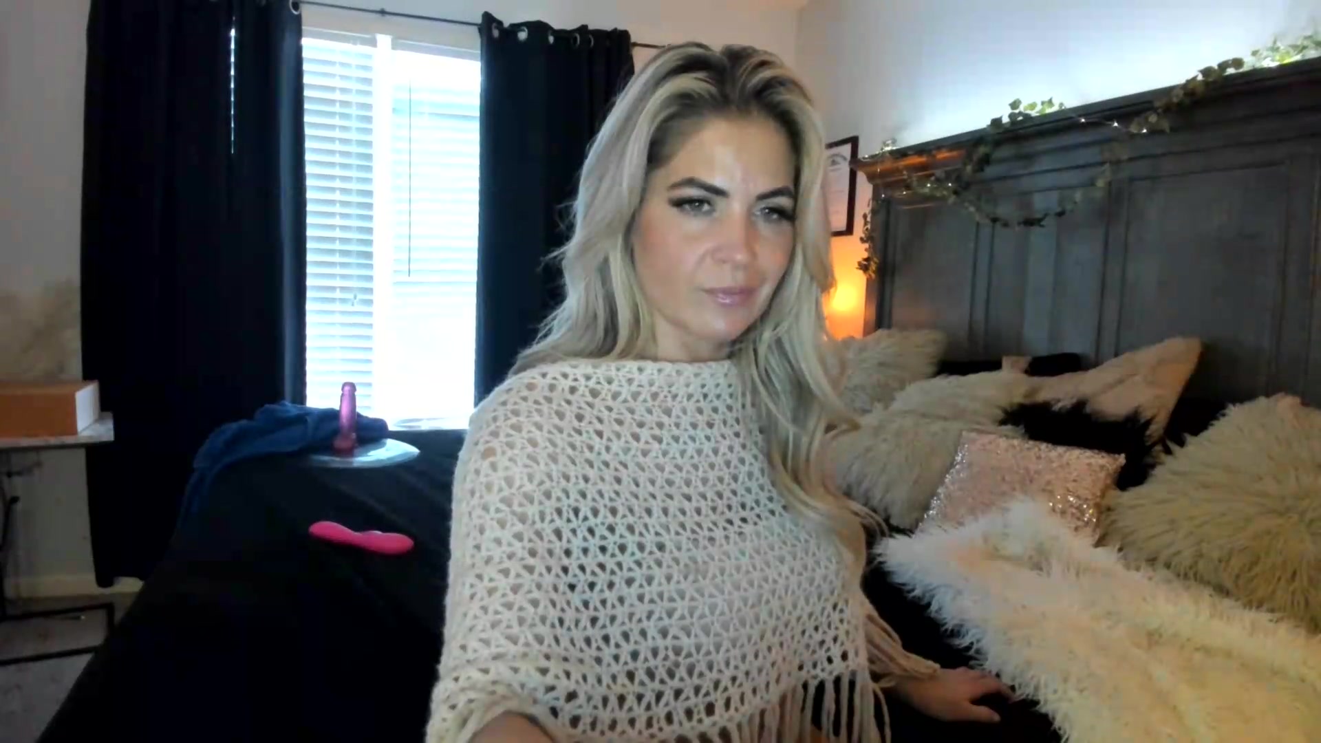 Gallery image thumbnail from PoleBunnyXxx's myfreecams stream on, 09/22/2026, 23:34 image 5 of 20