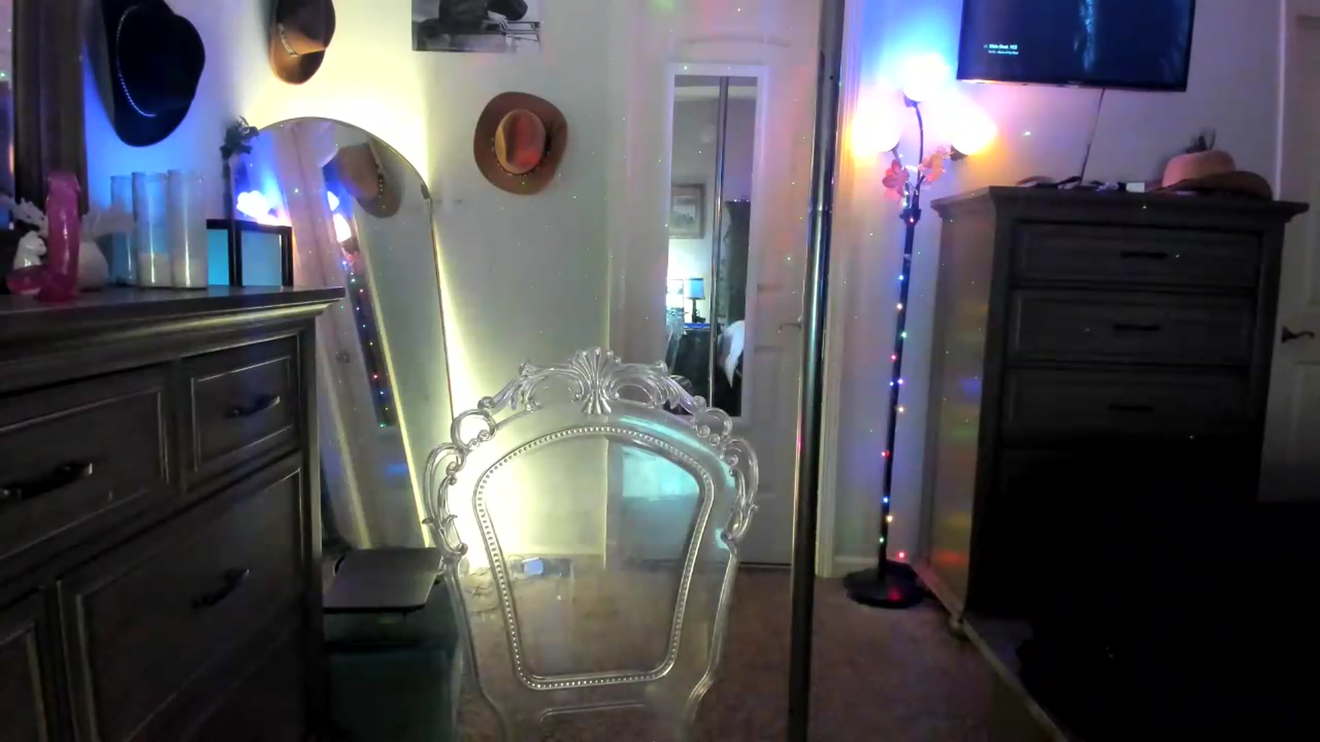 Gallery image thumbnail from PoleBunnyXxx's myfreecams stream on, 09/26/2026, 23:32 image 8 of 20