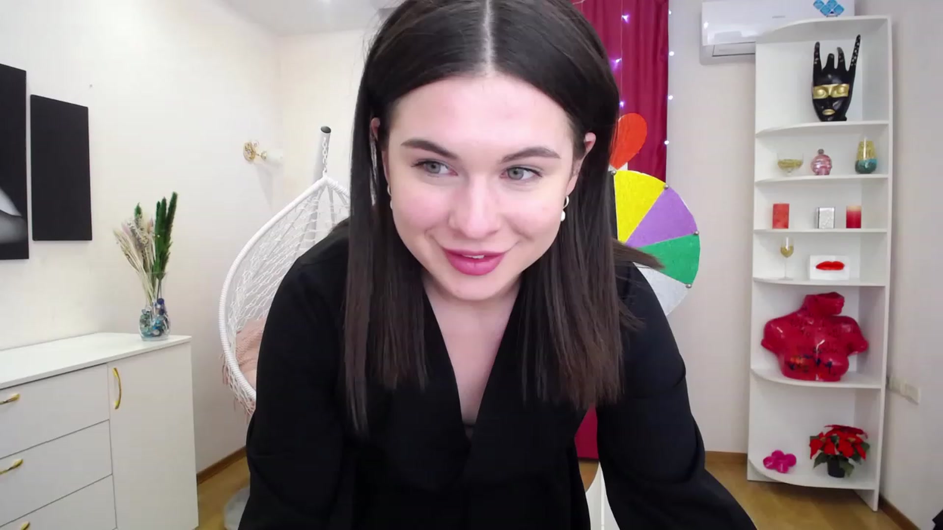 Gallery image thumbnail from PoliHolly's myfreecams stream on, 04/15/2023, 23:43 image 3 of 20