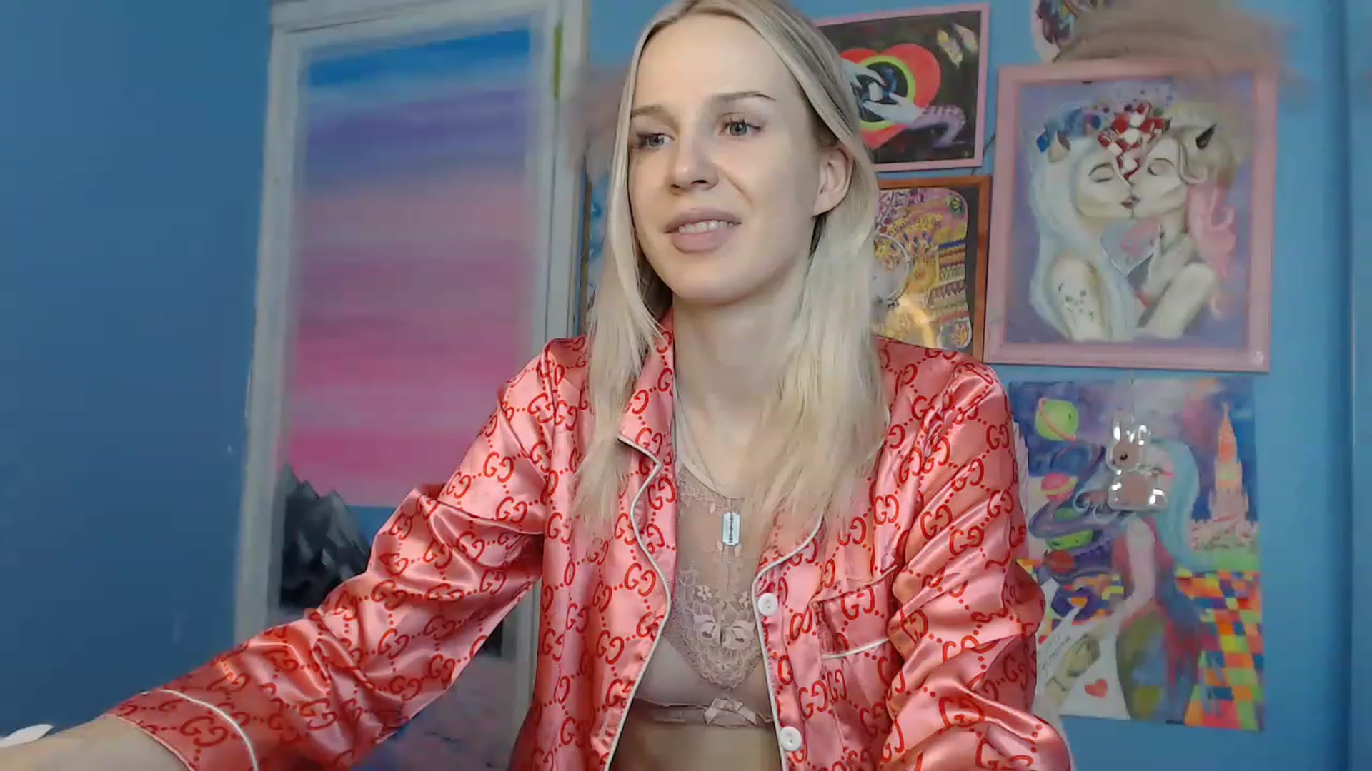 Gallery image thumbnail from PoliLoveLuna's myfreecams stream on, 06/02/2023, 07:08 image 2 of 20