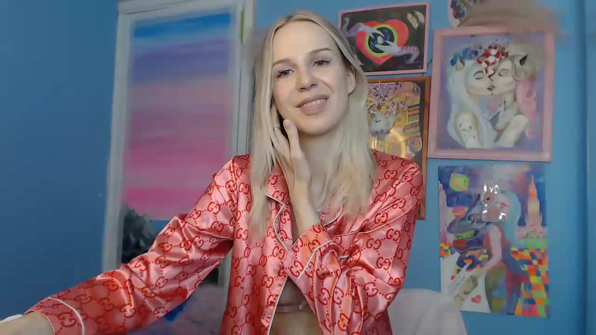 Gallery image thumbnail from PoliLoveLuna's myfreecams stream on, 06/02/2023, 07:08 image 5 of 20