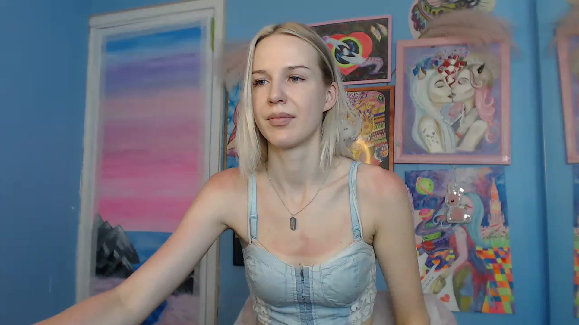Gallery image thumbnail from PoliLoveLuna's myfreecams stream on, 06/05/2023, 05:32 image 8 of 20