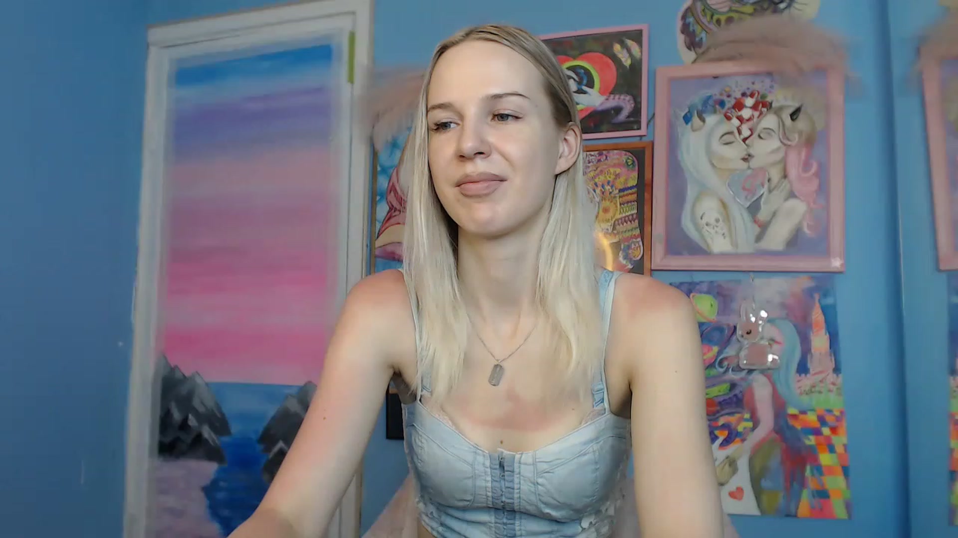 Gallery image thumbnail from PoliLoveLuna's myfreecams stream on, 06/05/2023, 05:32 image 12 of 20