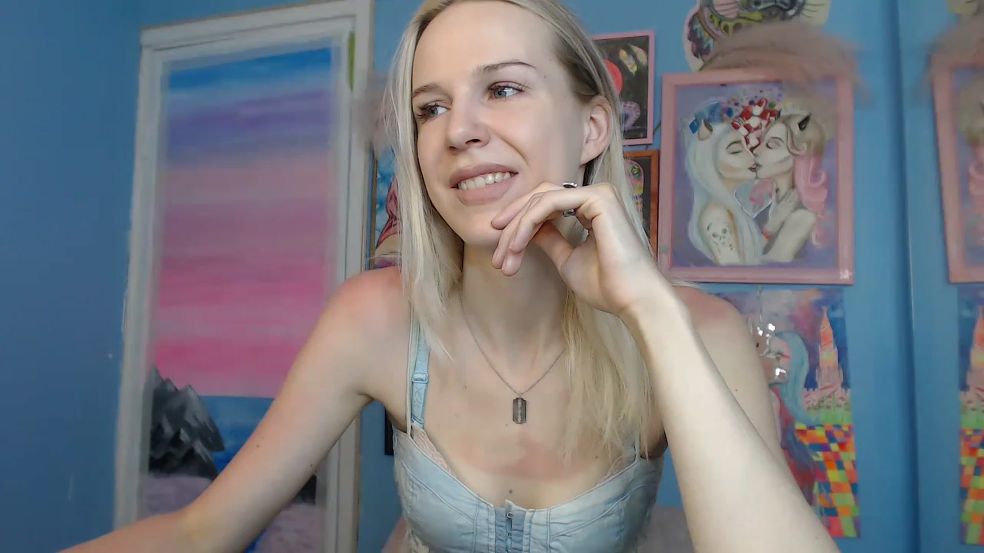 Gallery image thumbnail from PoliLoveLuna's myfreecams stream on, 06/05/2023, 05:32 image 2 of 20