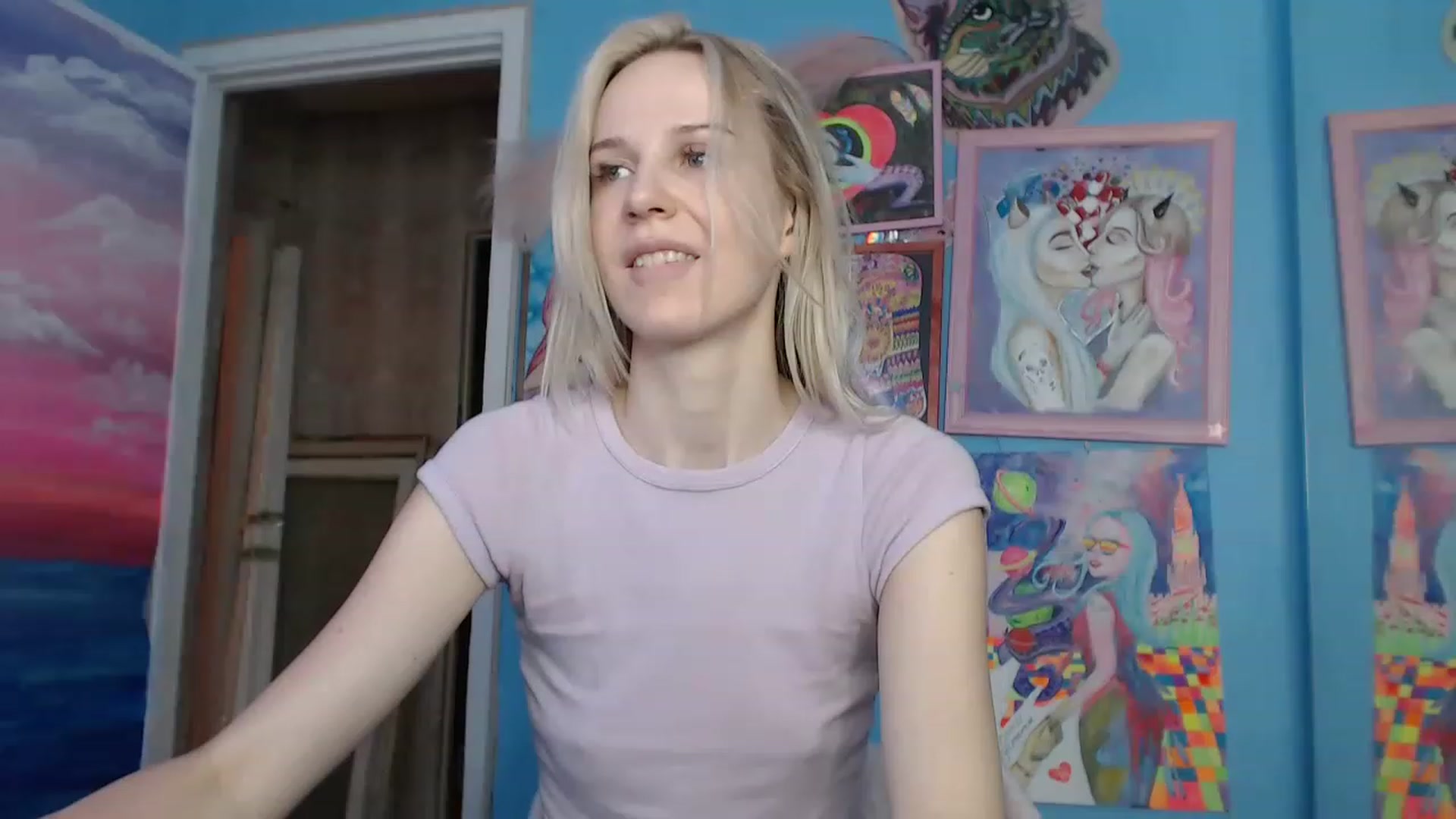 Gallery image thumbnail from PoliLoveLuna's myfreecams stream on, 06/08/2023, 08:33 image 17 of 20