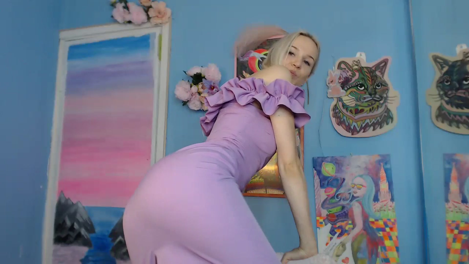 Gallery image thumbnail from PoliLoveLuna's myfreecams stream on, 07/03/2023, 05:47 image 10 of 20