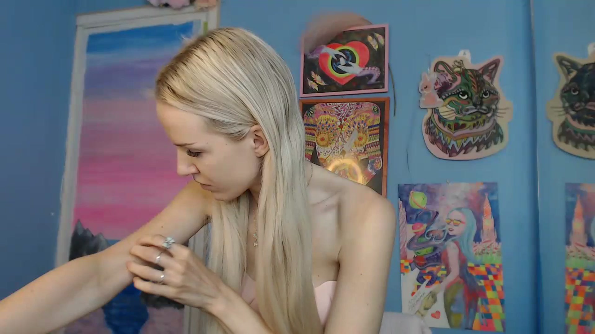 Gallery image thumbnail from PoliLoveLuna's myfreecams stream on, 07/03/2023, 07:22 image 7 of 20