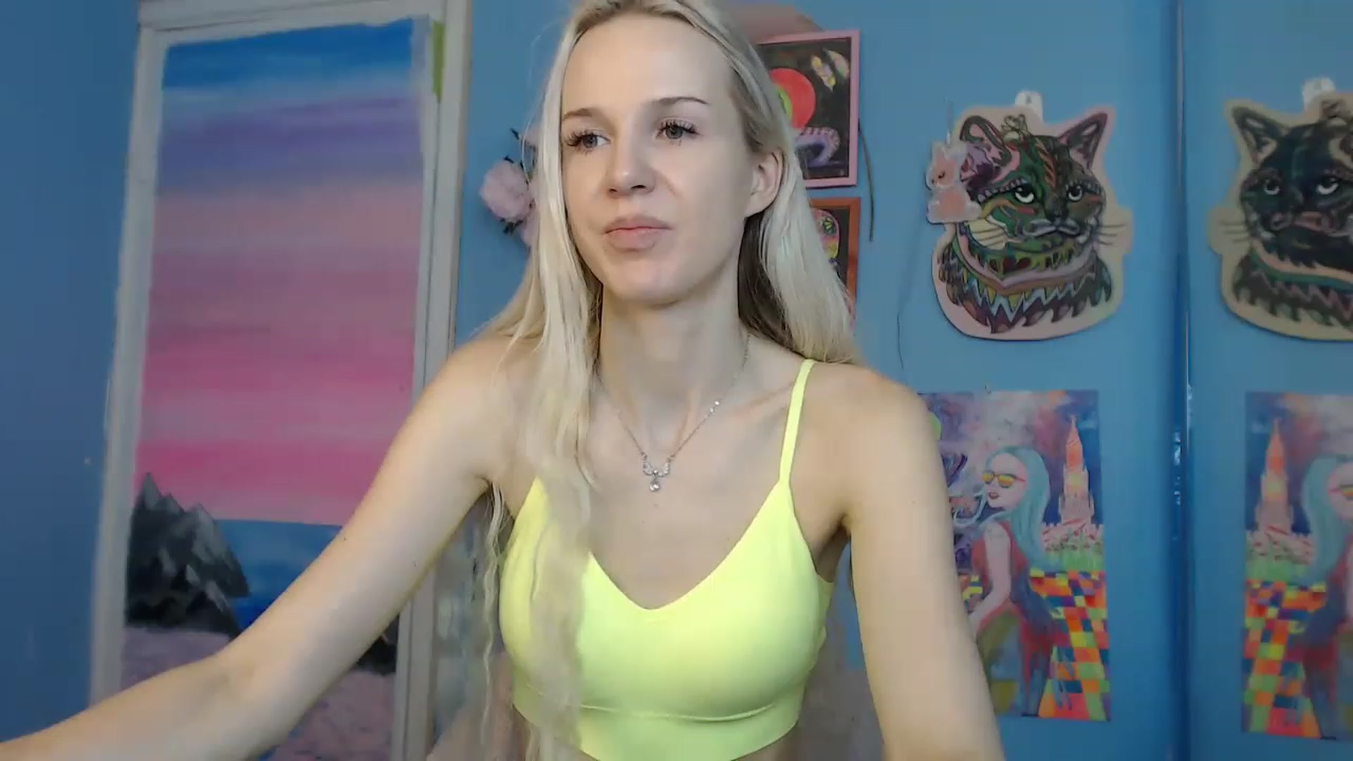 Gallery image thumbnail from PoliLoveLuna's myfreecams stream on, 07/04/2023, 05:25 image 9 of 20