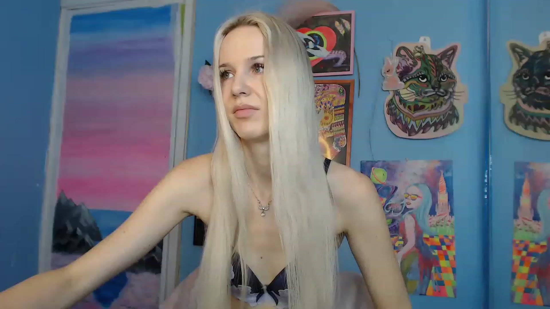 Gallery image thumbnail from PoliLoveLuna's myfreecams stream on, 07/10/2023, 05:25 image 8 of 20
