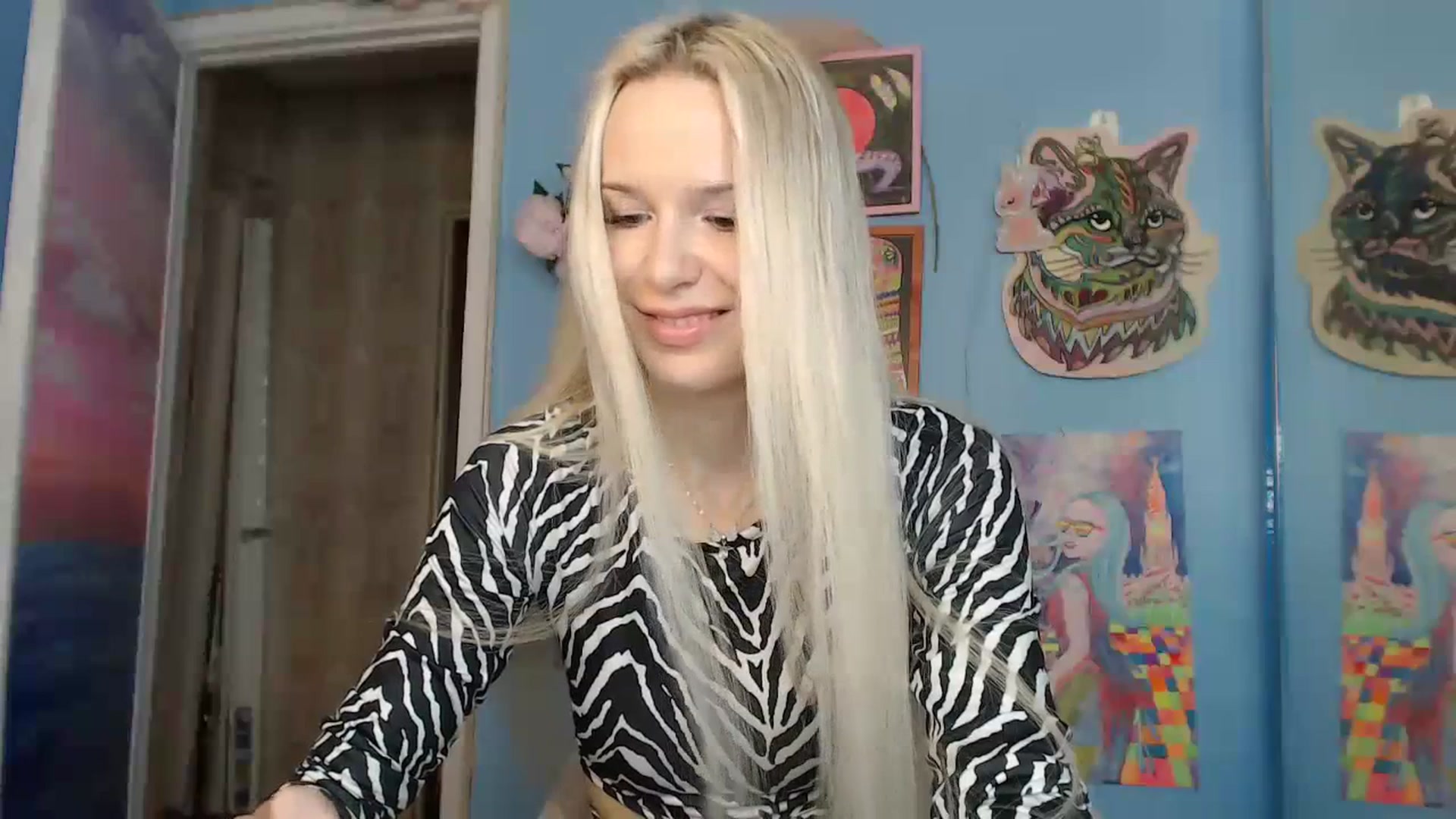 Gallery image thumbnail from PoliLoveLuna's myfreecams stream on, 07/12/2023, 04:27 image 6 of 20
