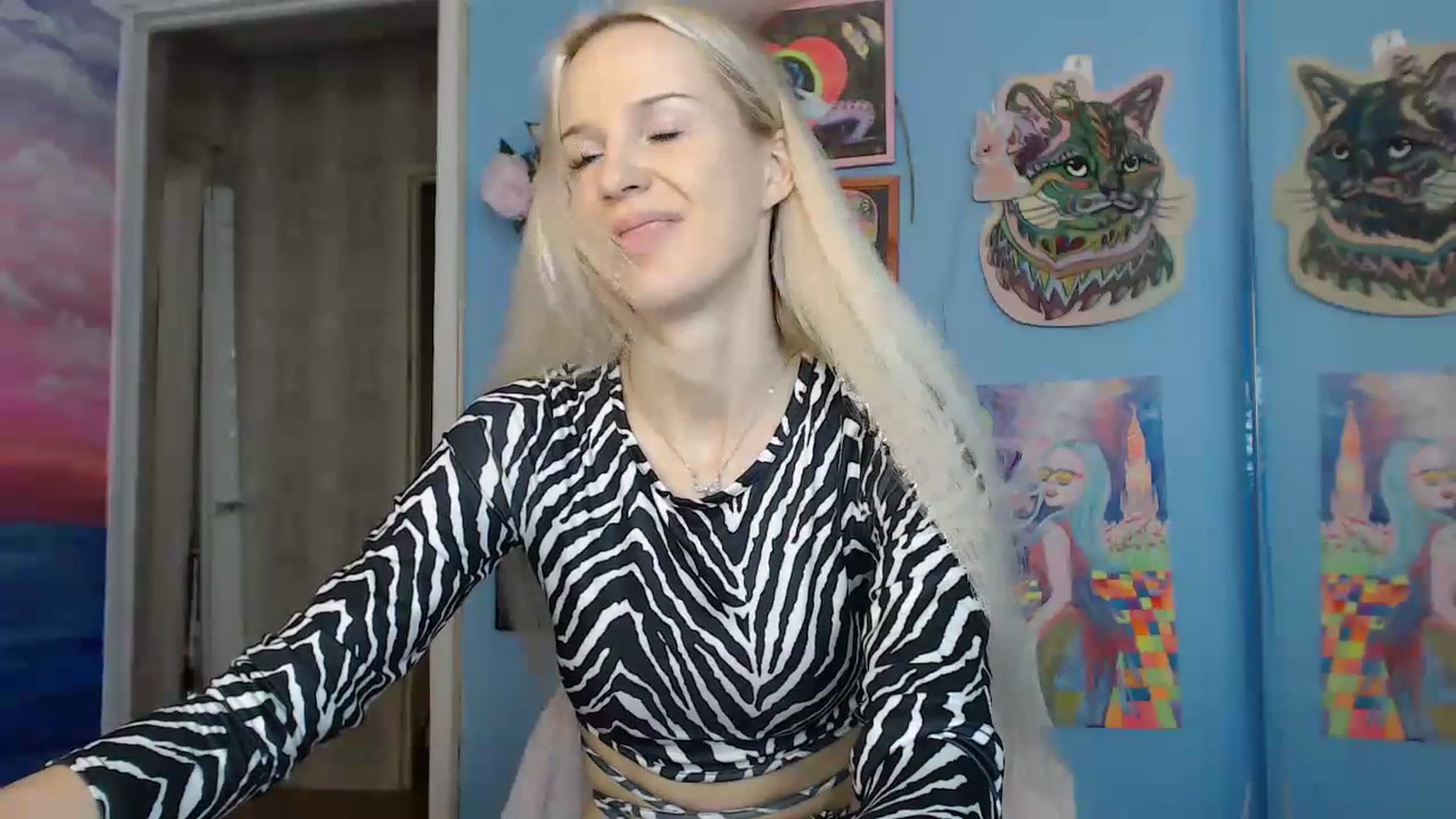 Gallery image thumbnail from PoliLoveLuna's myfreecams stream on, 07/12/2023, 05:24 image 19 of 20