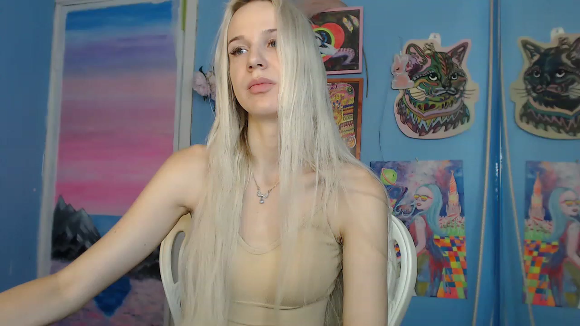 Gallery image thumbnail from PoliLoveLuna's myfreecams stream on, 07/21/2023, 05:00 image 10 of 20