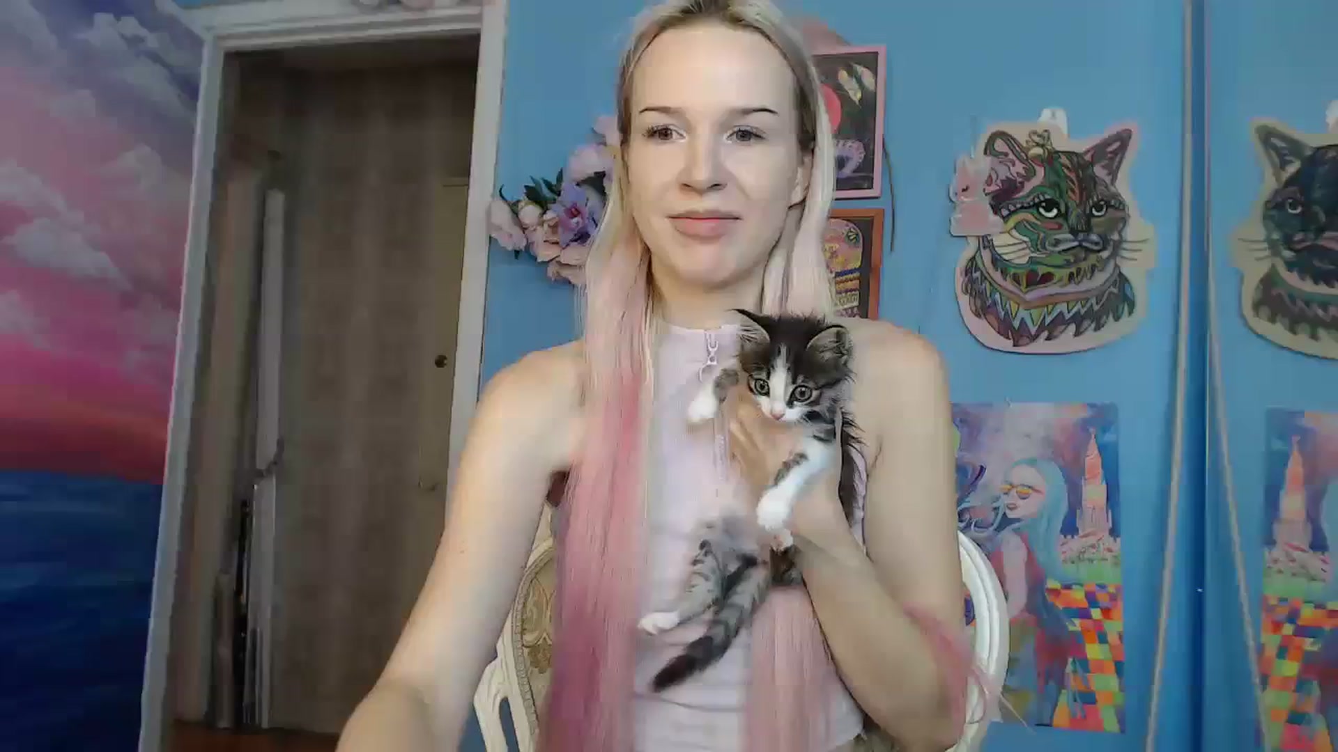 Gallery image thumbnail from PoliLoveLuna's myfreecams stream on, 07/31/2023, 03:39 image 1 of 20