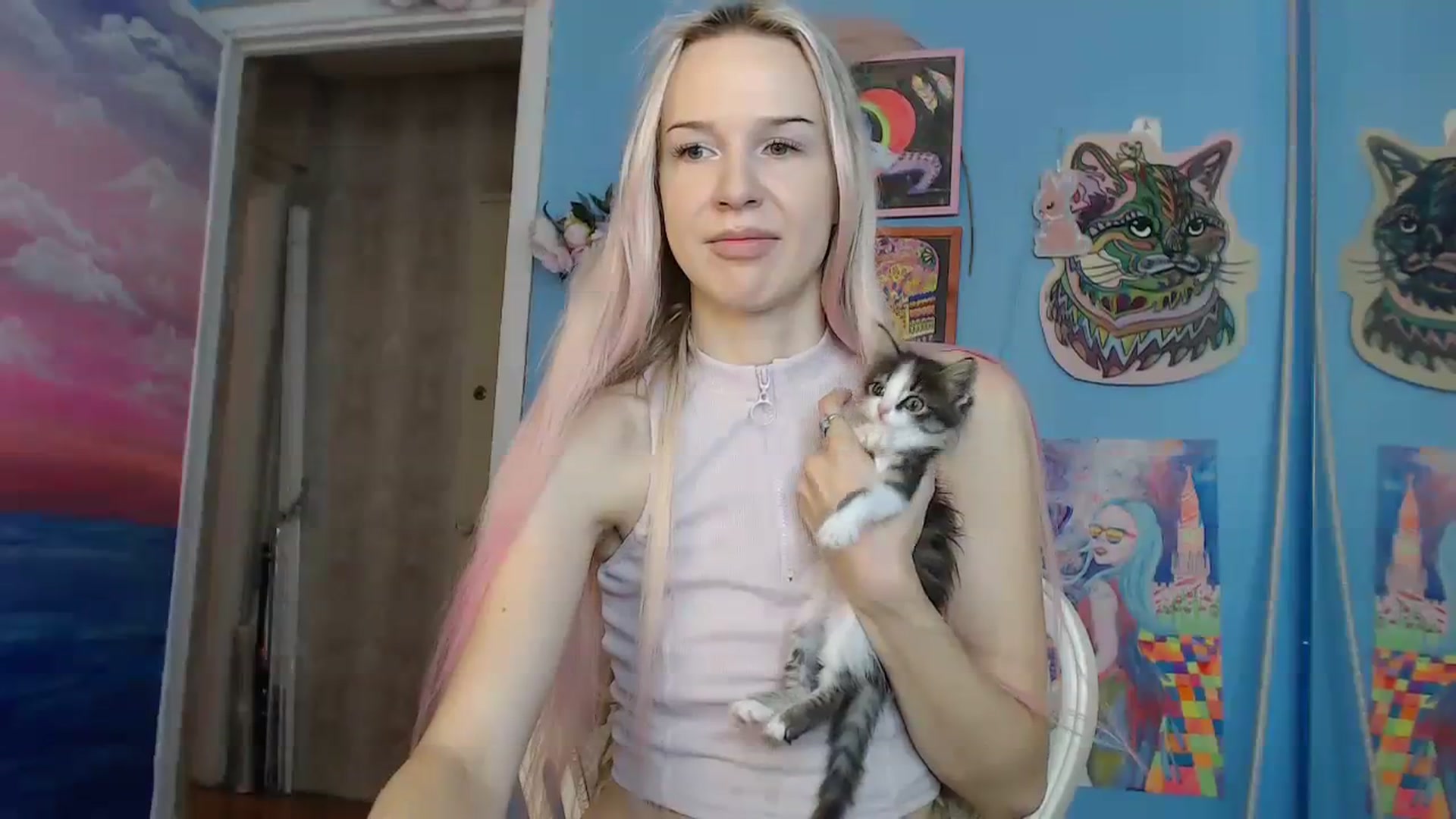 Gallery image thumbnail from PoliLoveLuna's myfreecams stream on, 07/31/2023, 03:39 image 2 of 20
