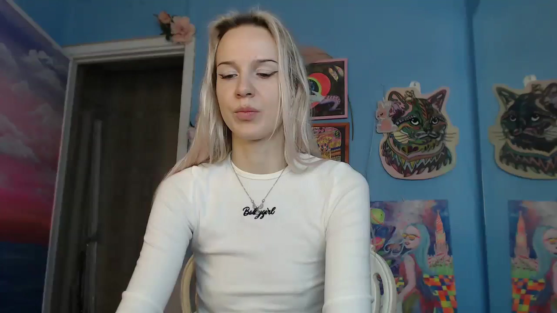 Gallery image thumbnail from PoliLoveLuna's myfreecams stream on, 08/10/2023, 03:27 image 15 of 20