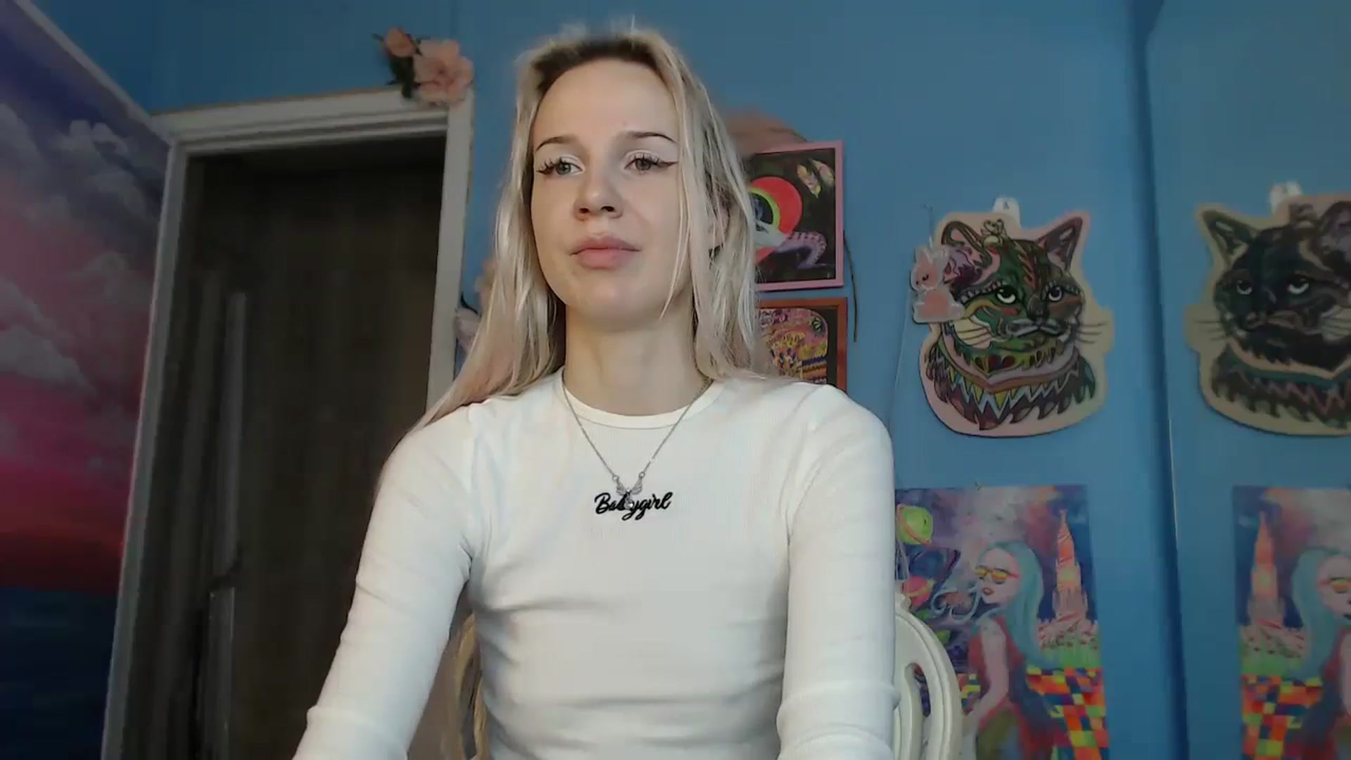 Gallery image thumbnail from PoliLoveLuna's myfreecams stream on, 08/10/2023, 03:27 image 14 of 20