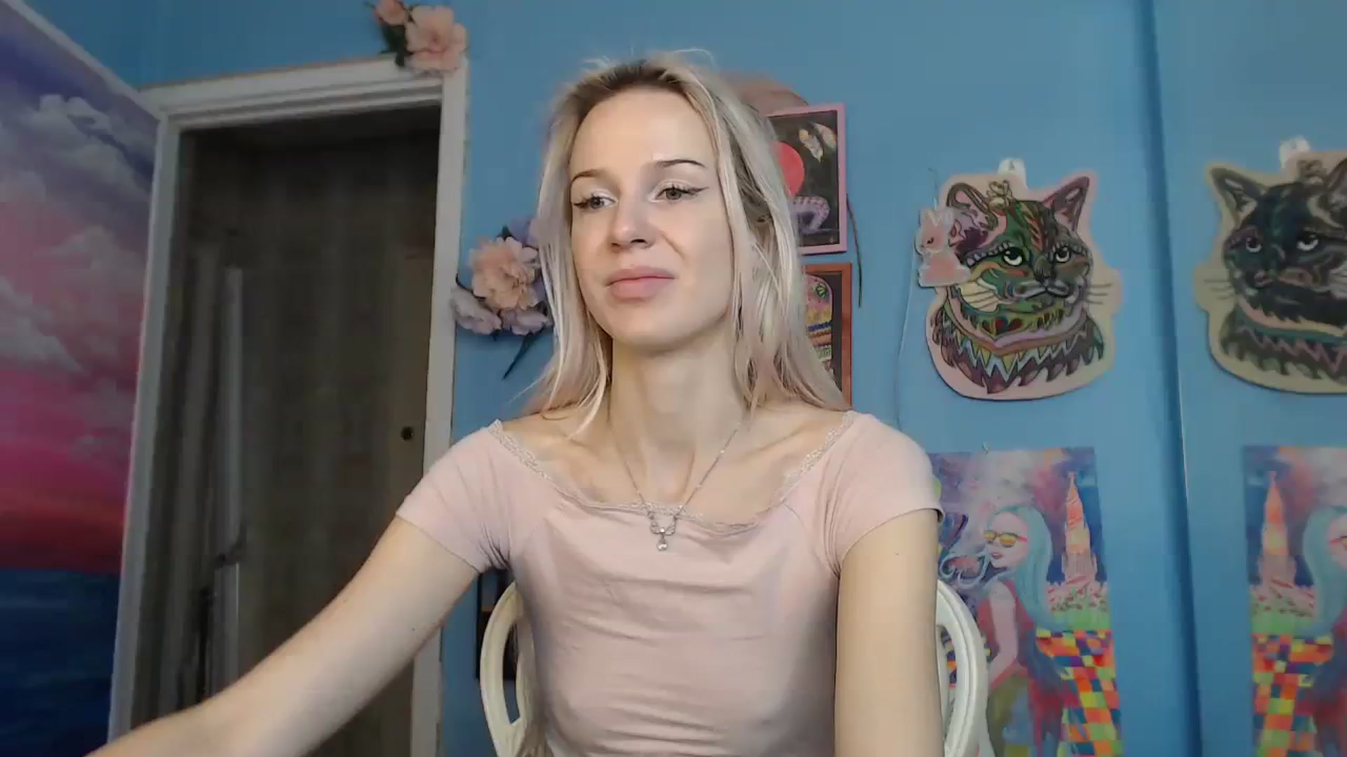 Gallery image thumbnail from PoliLoveLuna's myfreecams stream on, 08/11/2023, 05:31 image 18 of 20