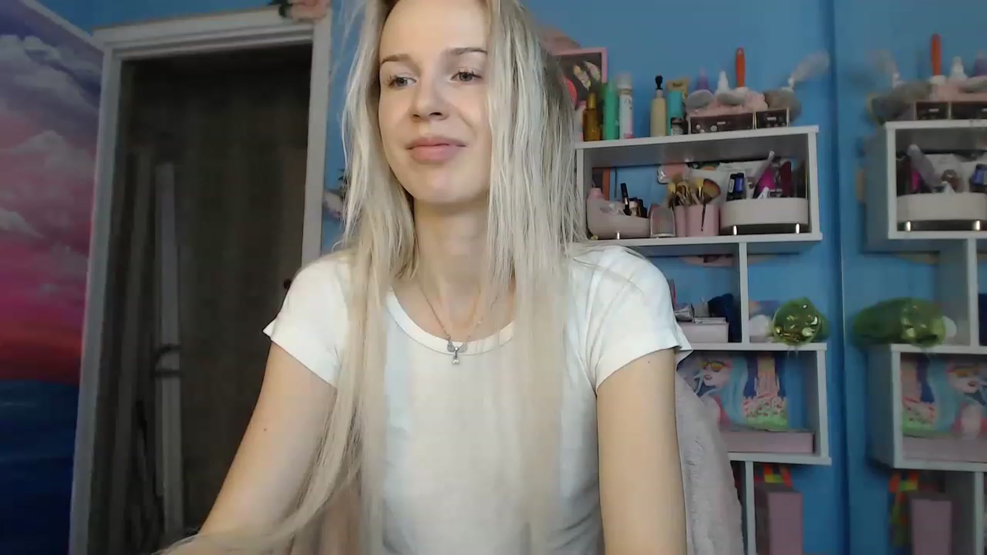 Gallery image thumbnail from PoliLoveLuna's myfreecams stream on, 08/24/2023, 03:18 image 7 of 20