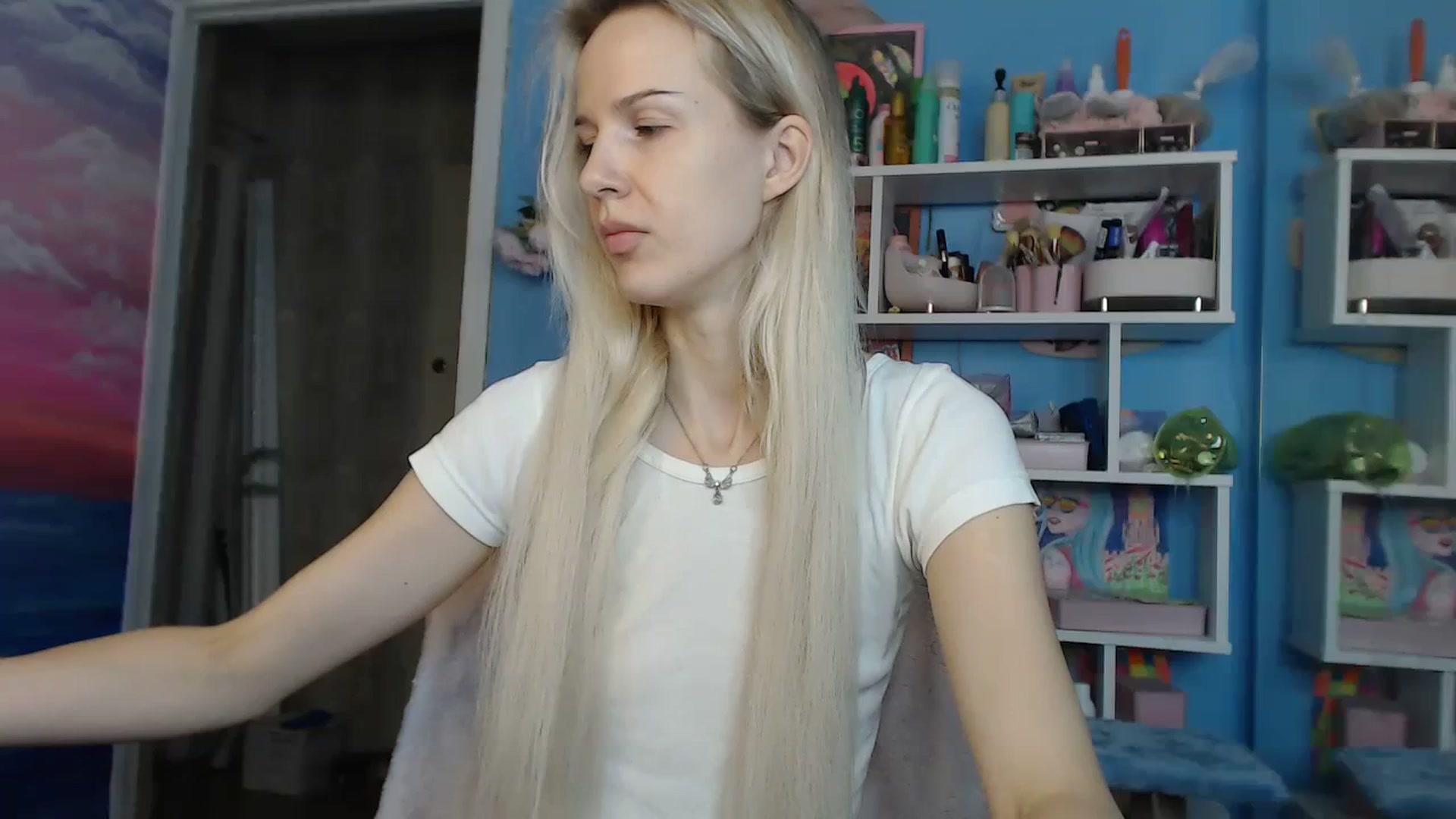 Gallery image thumbnail from PoliLoveLuna's myfreecams stream on, 08/24/2023, 04:06 image 4 of 20