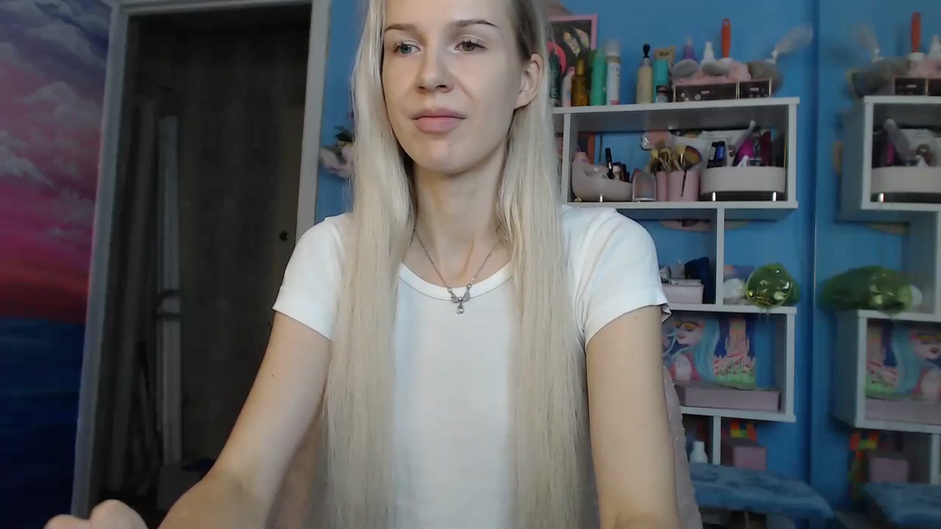 Gallery image thumbnail from PoliLoveLuna's myfreecams stream on, 08/24/2023, 04:06 image 5 of 20