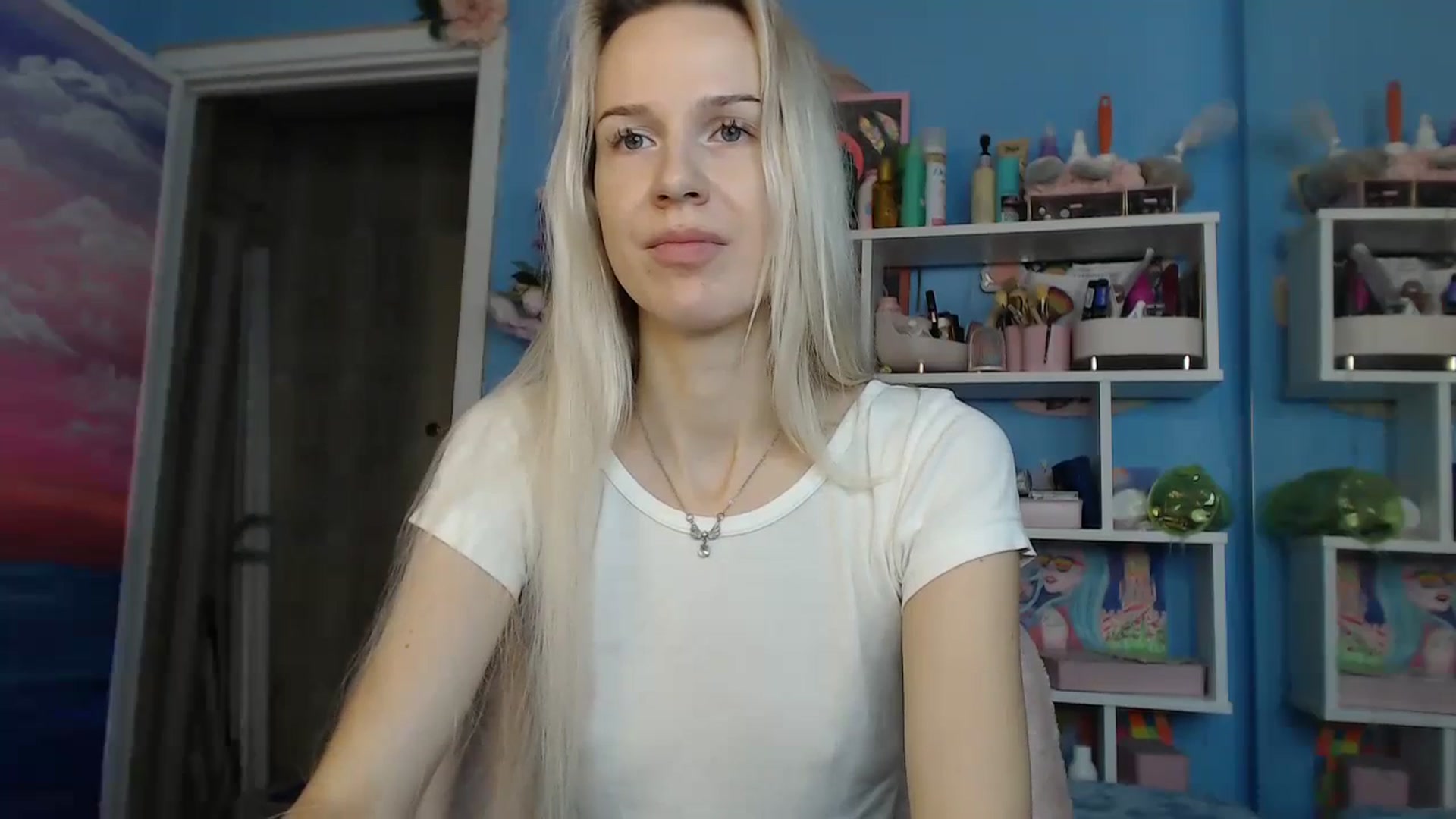 Gallery image thumbnail from PoliLoveLuna's myfreecams stream on, 08/24/2023, 04:06 image 7 of 20