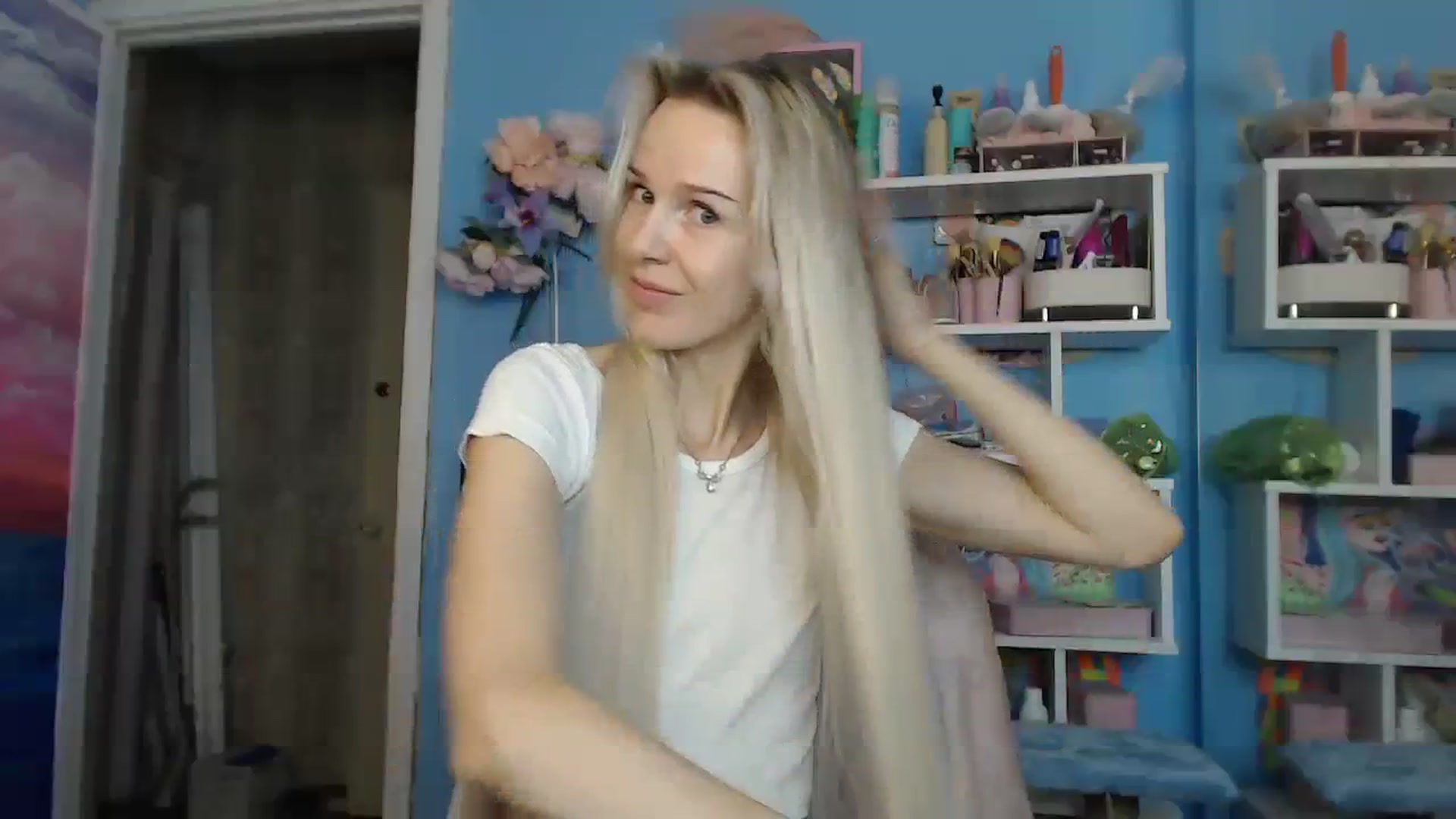 Gallery image thumbnail from PoliLoveLuna's myfreecams stream on, 08/24/2023, 04:06 image 18 of 20