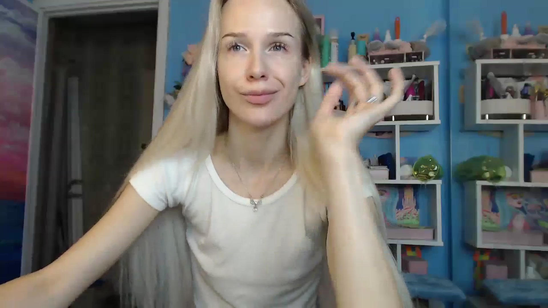 Gallery image thumbnail from PoliLoveLuna's myfreecams stream on, 08/24/2023, 04:06 image 20 of 20