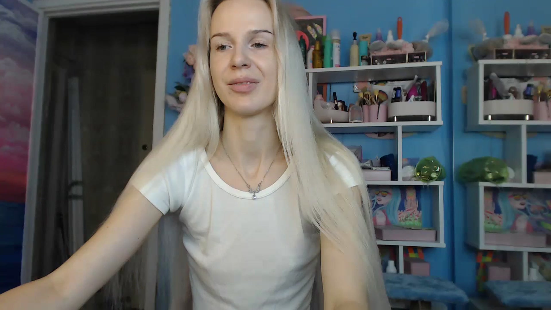Gallery image thumbnail from PoliLoveLuna's myfreecams stream on, 08/24/2023, 04:29 image 2 of 20