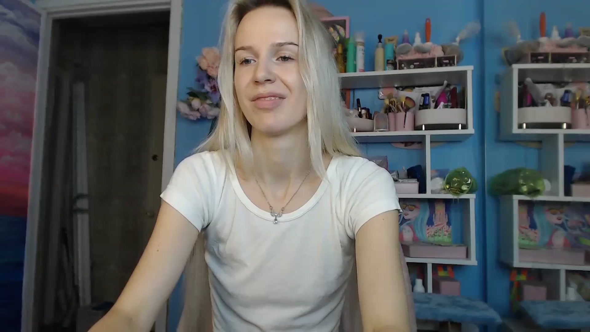 Gallery image thumbnail from PoliLoveLuna's myfreecams stream on, 08/24/2023, 04:29 image 19 of 20