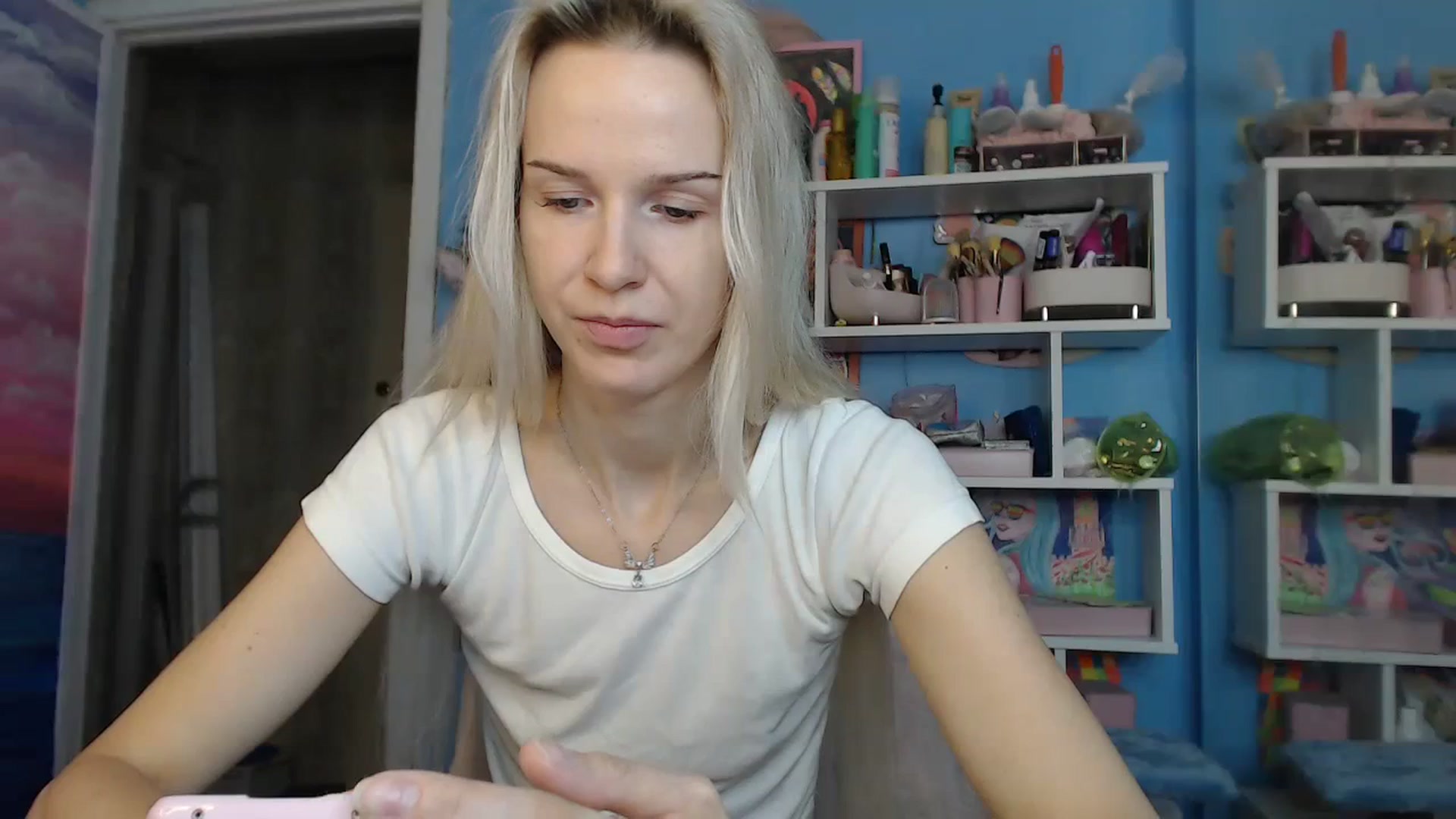 Gallery image thumbnail from PoliLoveLuna's myfreecams stream on, 08/24/2023, 04:29 image 16 of 20