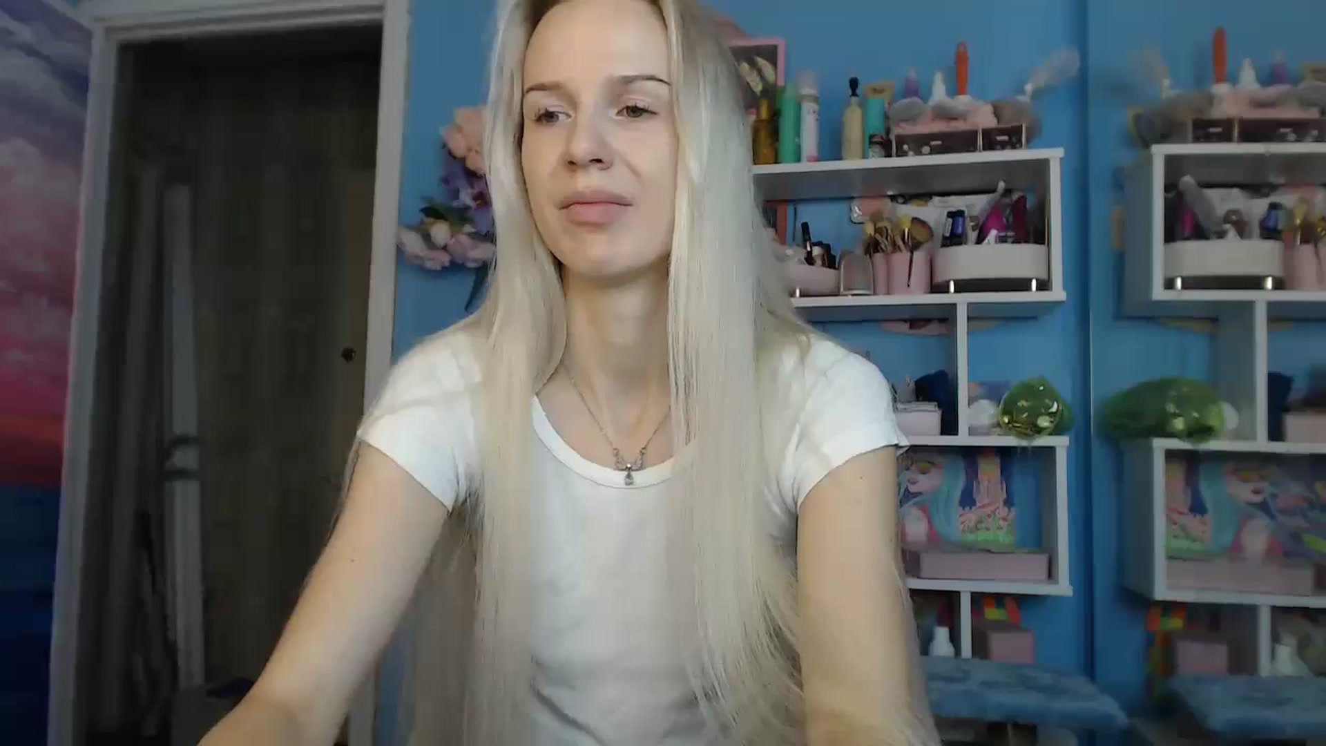 Gallery image thumbnail from PoliLoveLuna's myfreecams stream on, 08/24/2023, 04:29 image 7 of 20