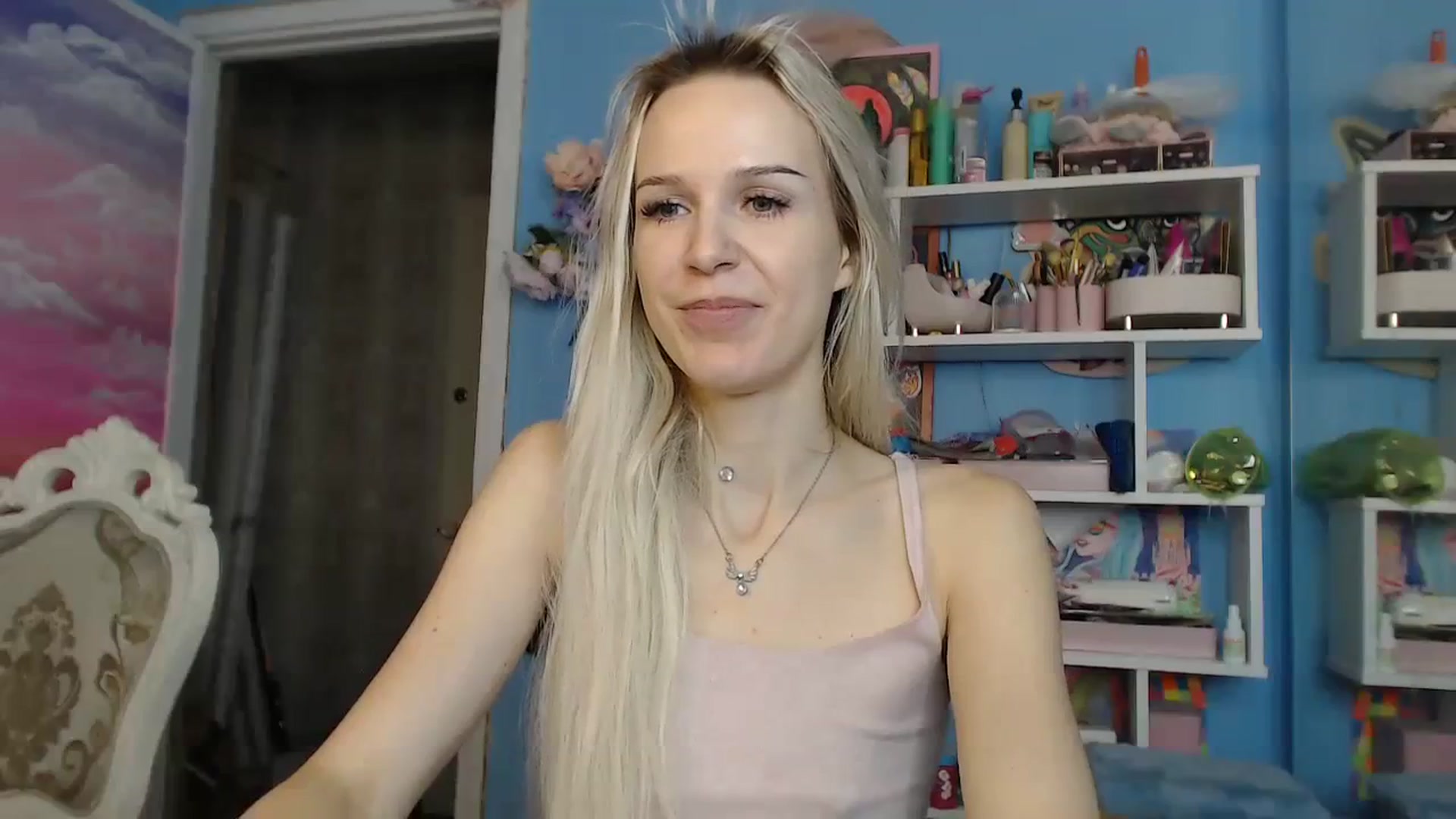 Gallery image thumbnail from PoliLoveLuna's myfreecams stream on, 09/04/2023, 06:00 image 20 of 20
