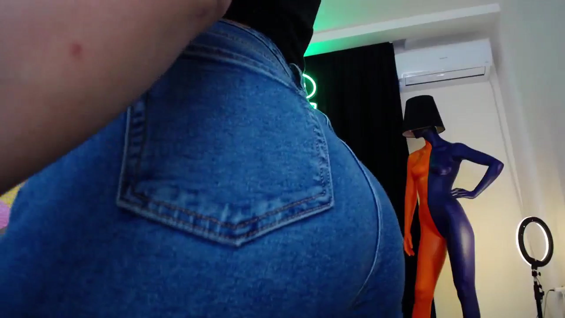 Gallery image thumbnail from PoliSpace's myfreecams stream on, 03/19/2024, 09:44 image 2 of 20