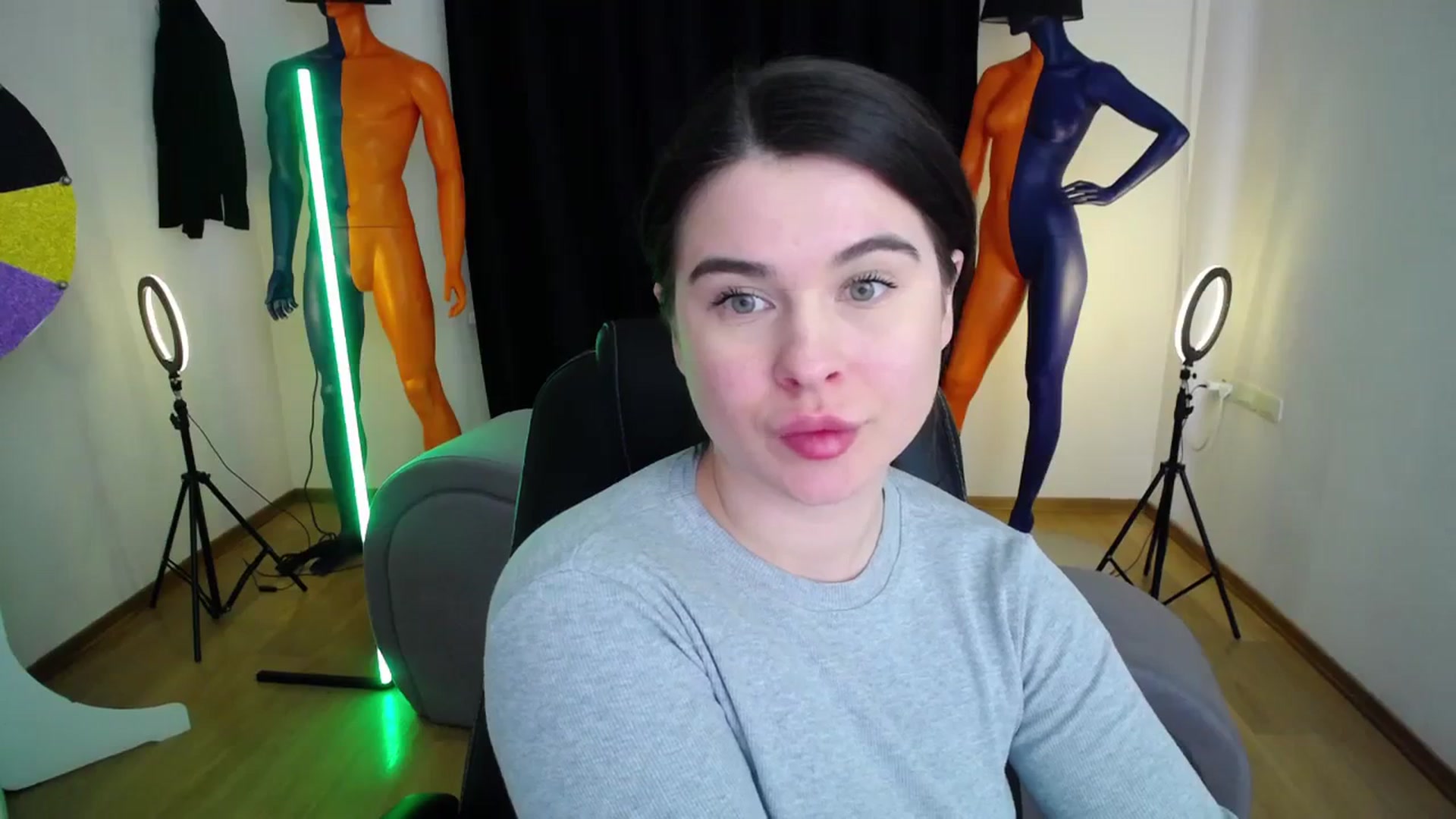Gallery image thumbnail from PoliSpace's myfreecams stream on, 03/24/2024, 09:48 image 15 of 20