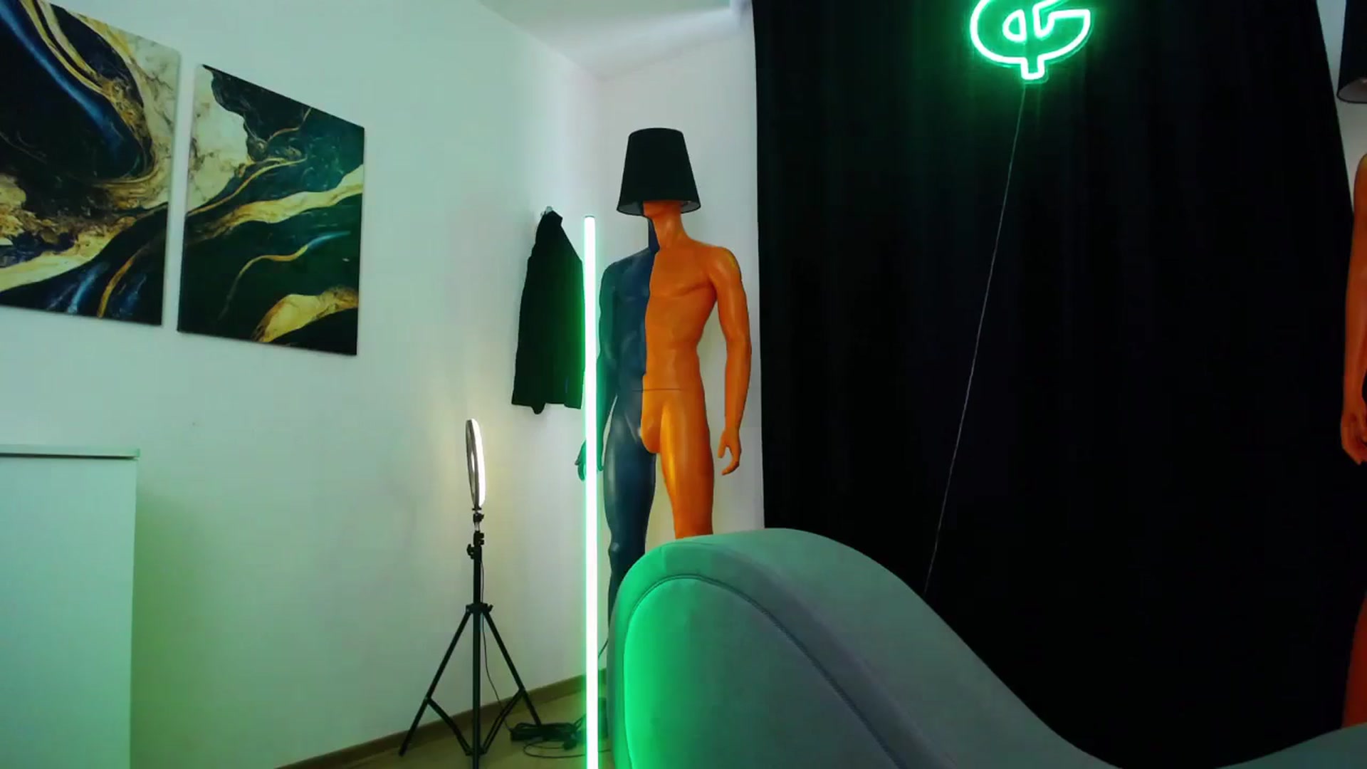 Gallery image thumbnail from PoliSpace's myfreecams stream on, 03/28/2024, 12:23 image 17 of 20