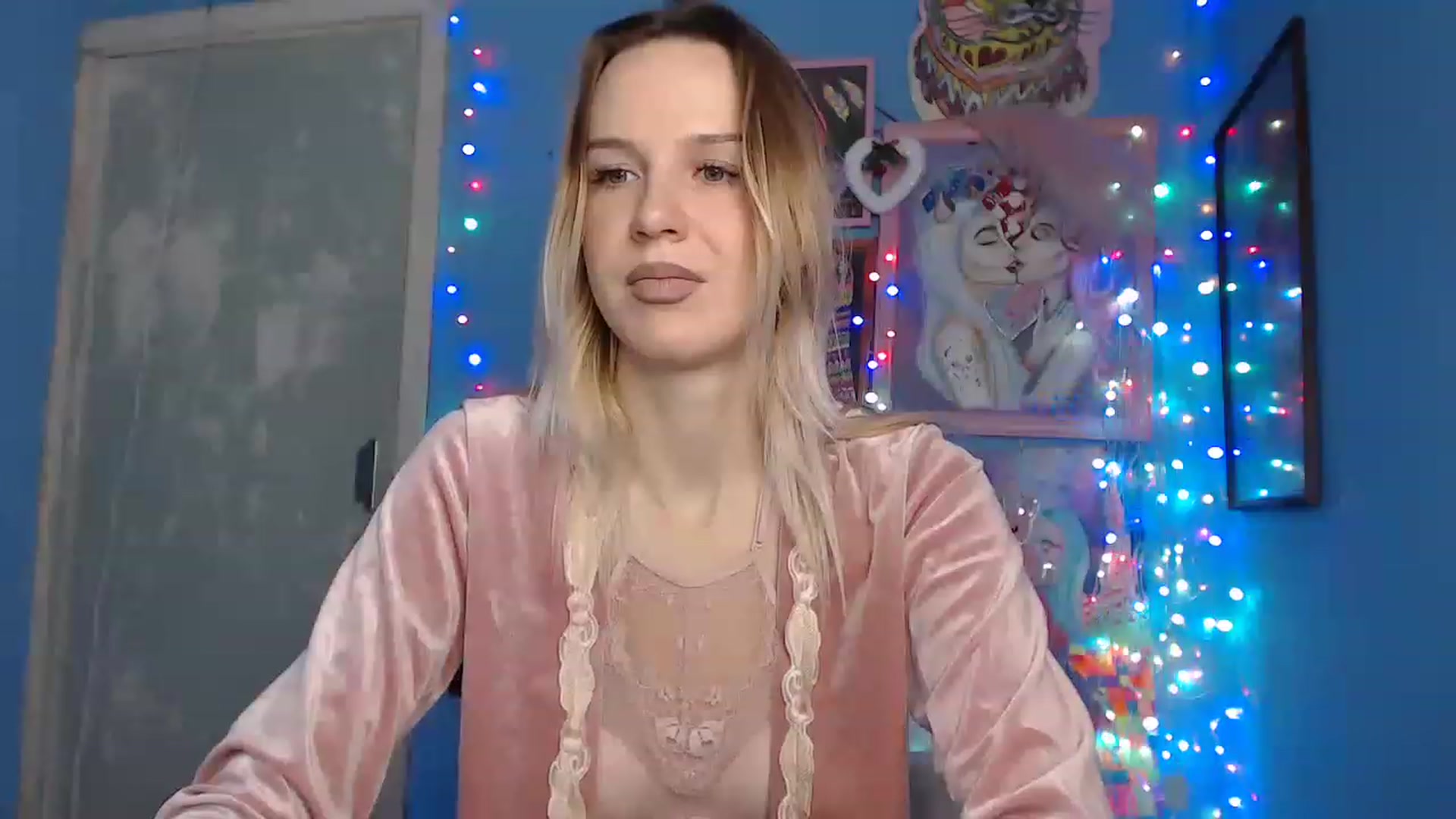 Gallery image thumbnail from PolinaLuna's myfreecams stream on, 11/20/2022, 04:28 image 7 of 20