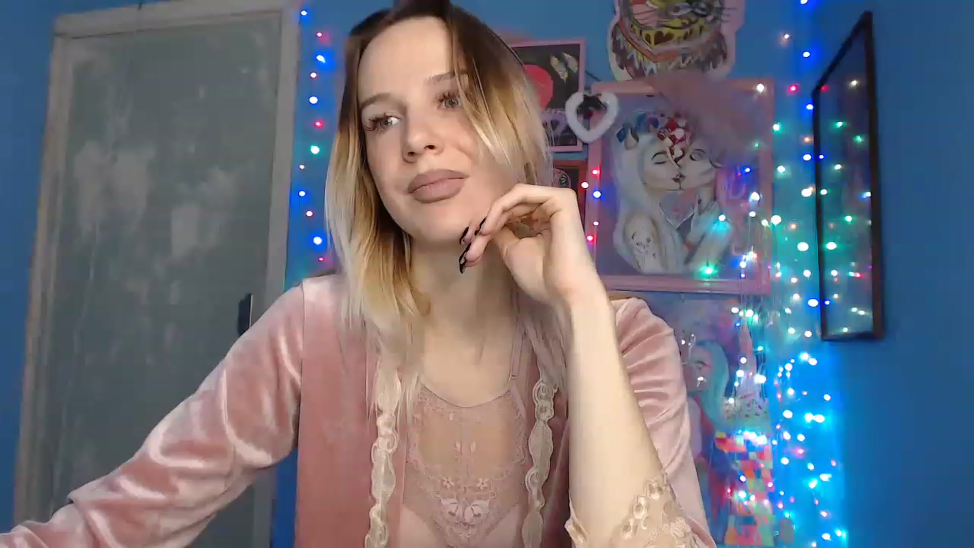Gallery image thumbnail from PolinaLuna's myfreecams stream on, 11/20/2022, 04:28 image 8 of 20