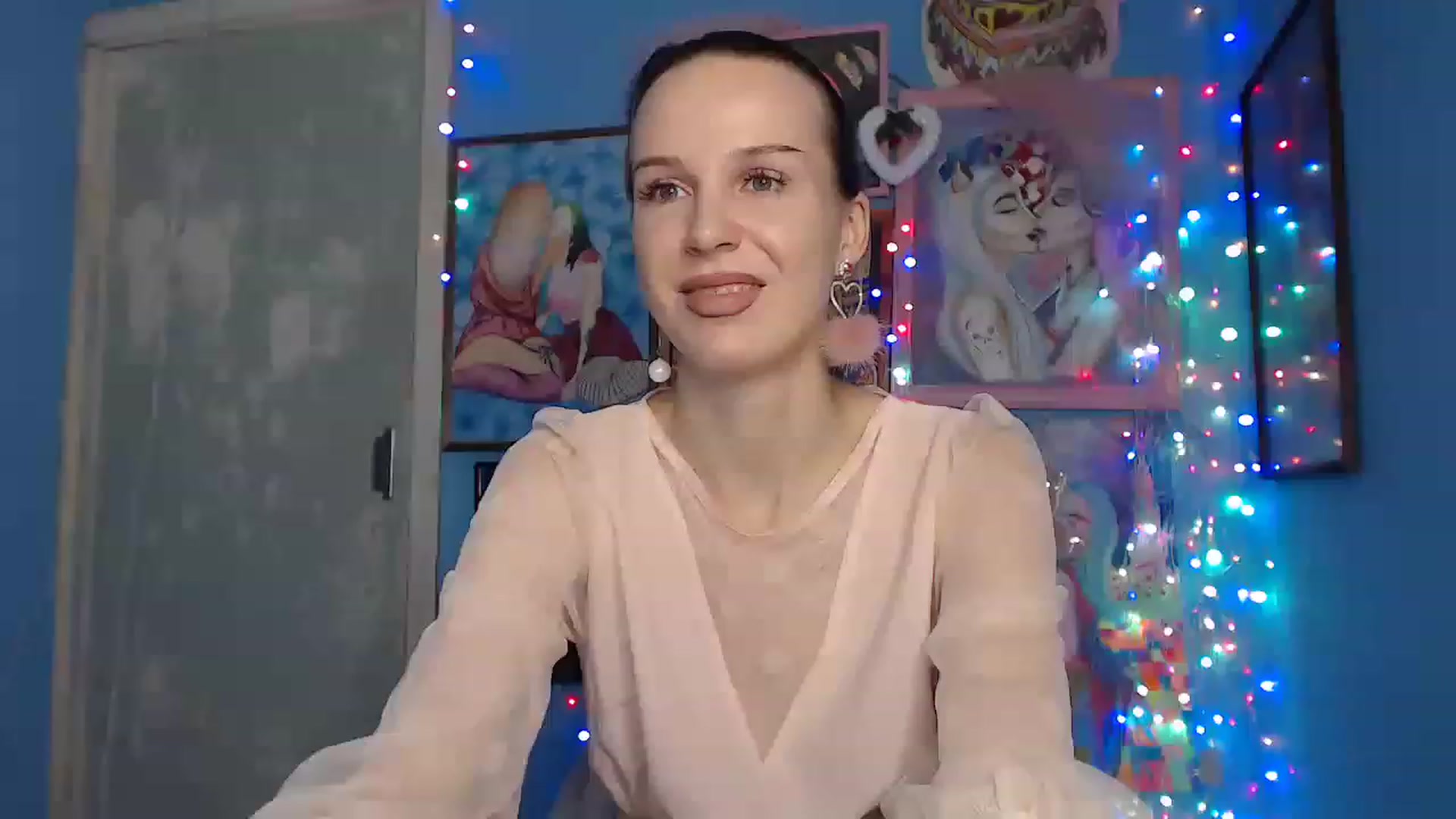 Gallery image thumbnail from PolinaLuna's myfreecams stream on, 11/24/2022, 04:56 image 2 of 20