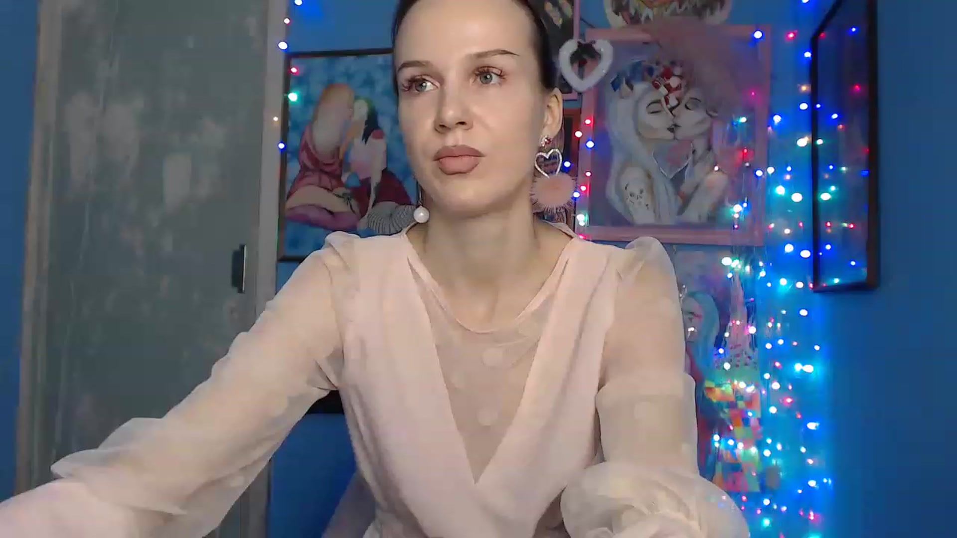 Gallery image thumbnail from PolinaLuna's myfreecams stream on, 11/24/2022, 04:56 image 18 of 20