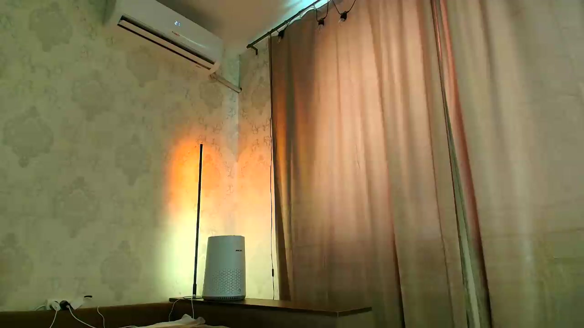 Gallery image thumbnail from PolinaMalina's myfreecams stream on, 08/21/2026, 13:24 image 15 of 20