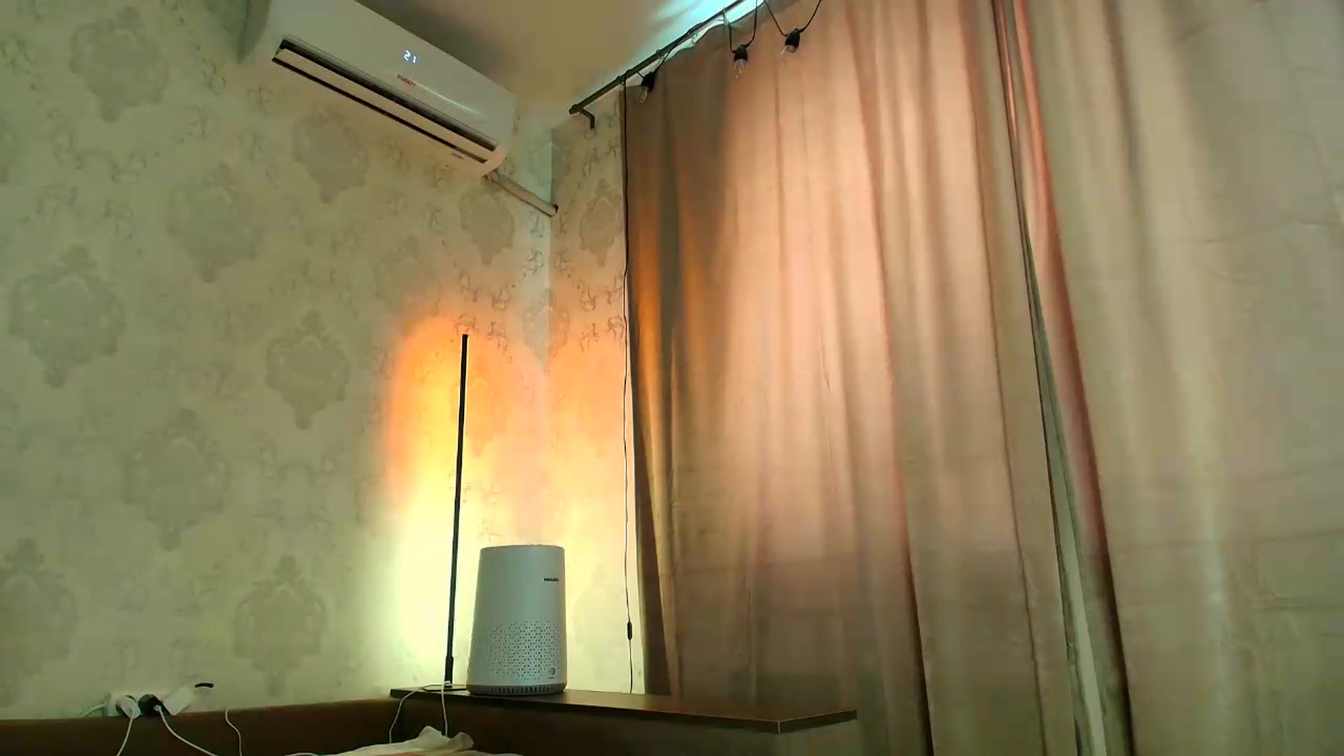 Gallery image thumbnail from PolinaMalina's myfreecams stream on, 08/21/2026, 13:24 image 16 of 20