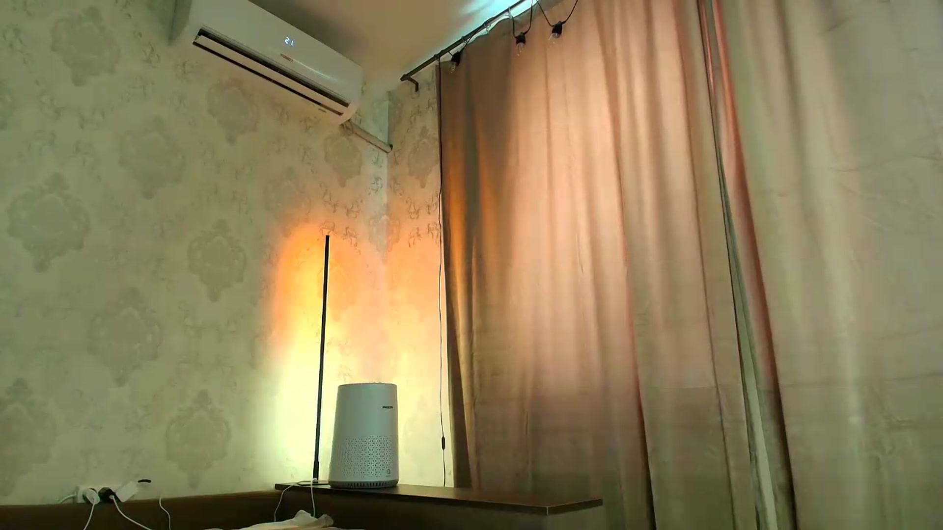 Gallery image thumbnail from PolinaMalina's myfreecams stream on, 08/21/2026, 13:24 image 19 of 20