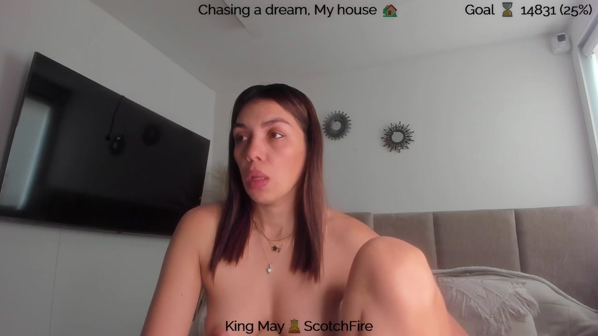 Gallery image thumbnail from Polly10's myfreecams stream on, 05/24/2025, 14:29 image 11 of 20