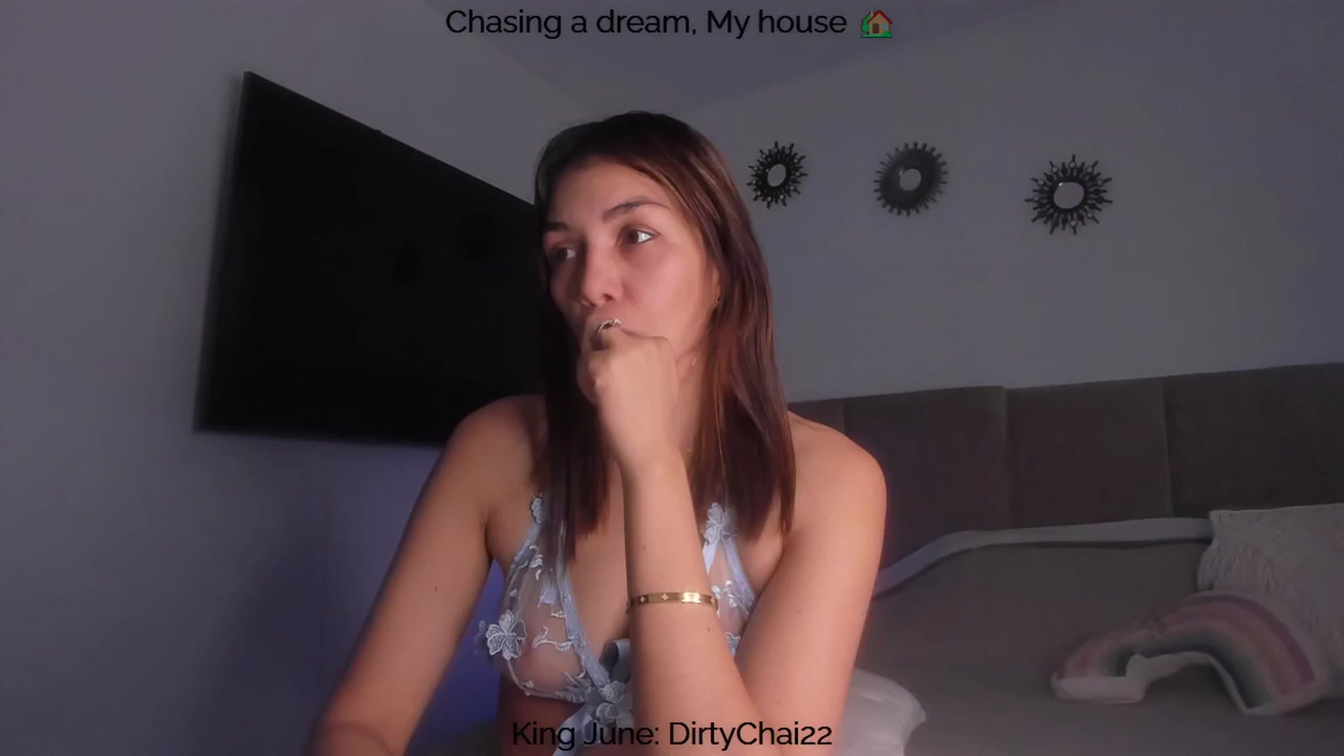 Gallery image thumbnail from Polly10's myfreecams stream on, 06/17/2025, 15:06 image 14 of 20