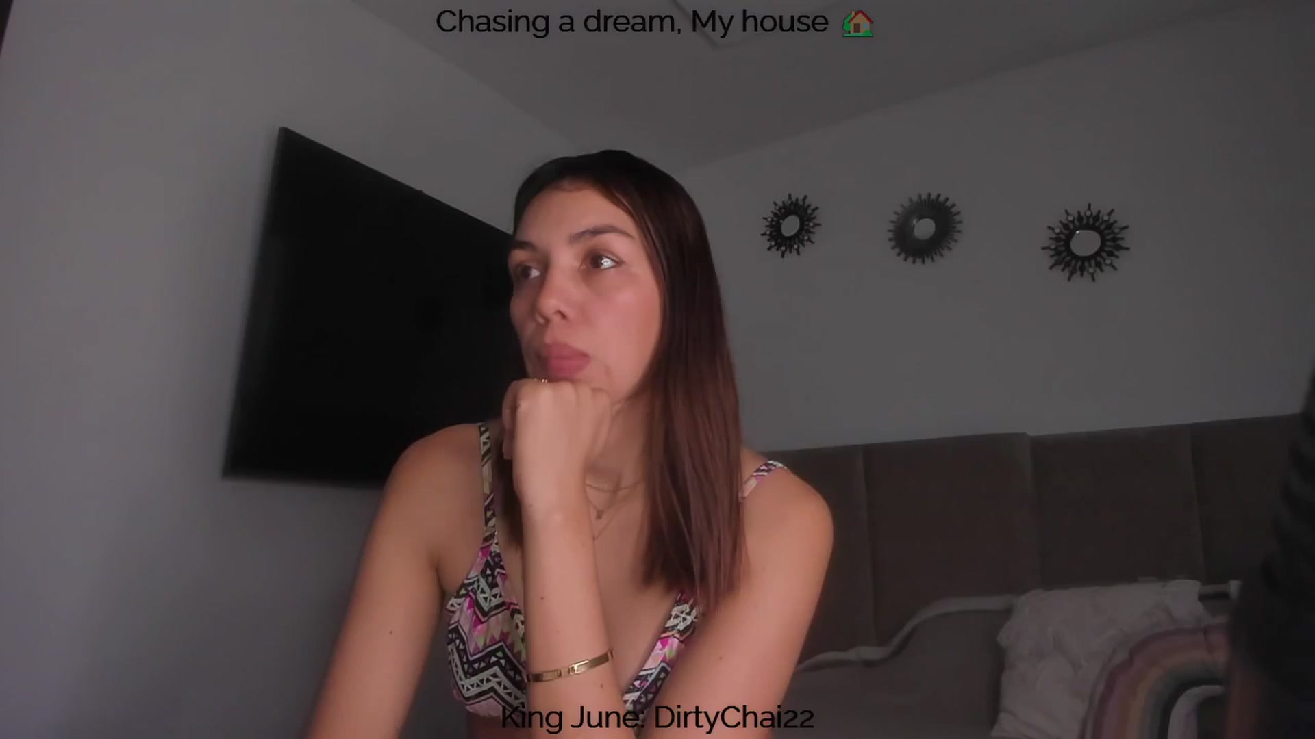 Gallery image thumbnail from Polly10's myfreecams stream on, 06/18/2025, 13:31 image 13 of 20