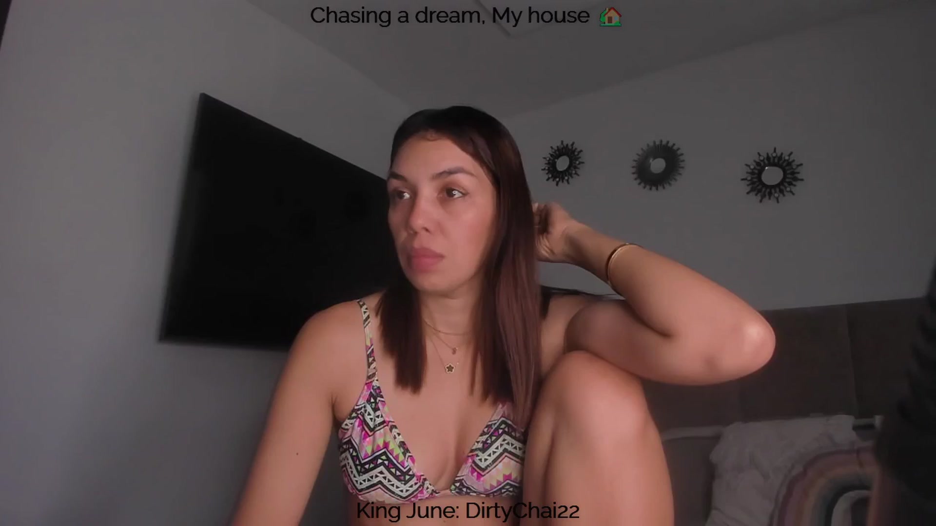 Gallery image thumbnail from Polly10's myfreecams stream on, 06/18/2025, 13:31 image 1 of 20