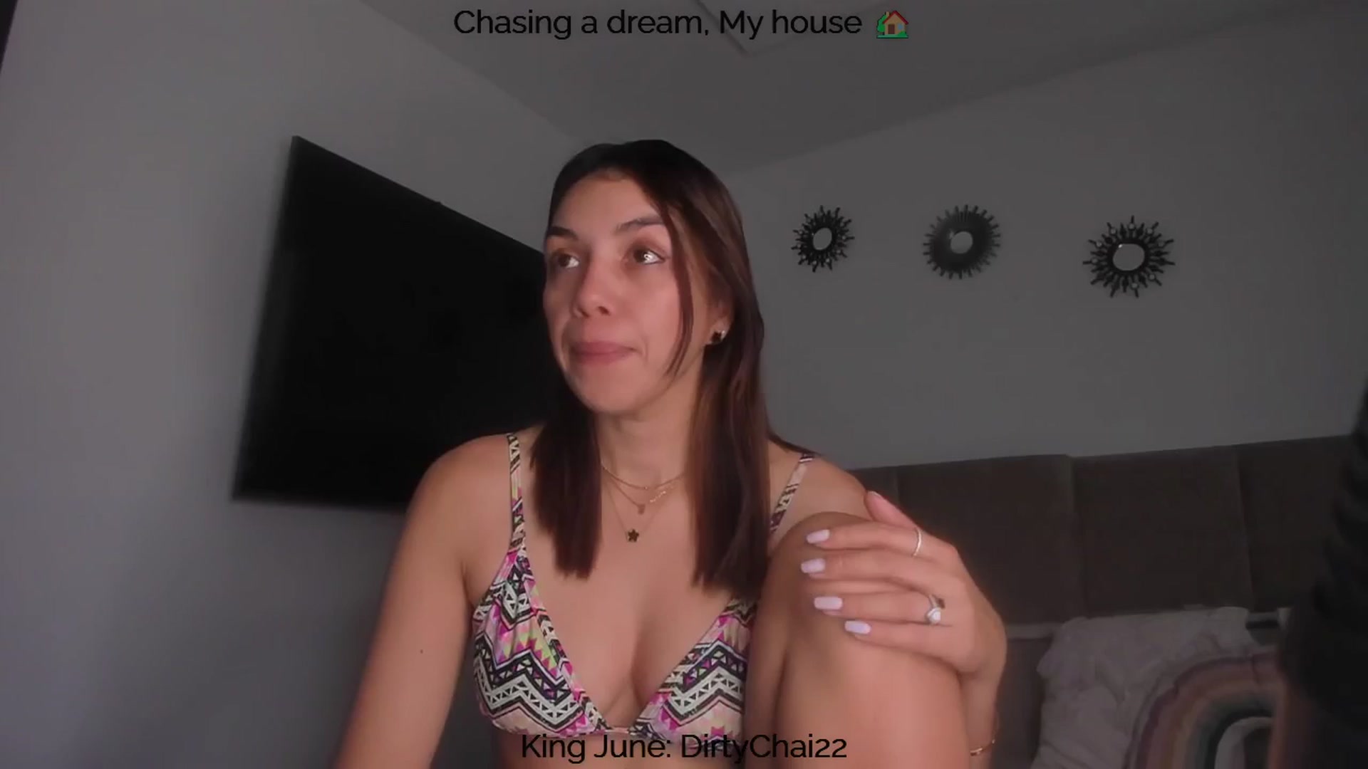 Gallery image thumbnail from Polly10's myfreecams stream on, 06/18/2025, 13:31 image 2 of 20