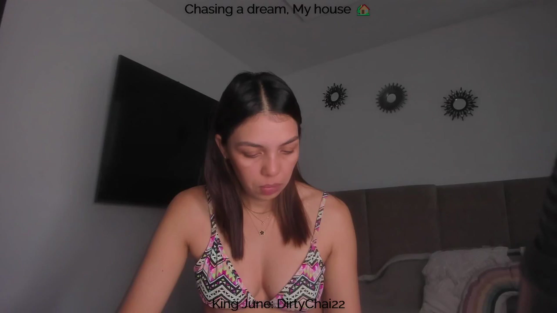 Gallery image thumbnail from Polly10's myfreecams stream on, 06/18/2025, 13:31 image 16 of 20